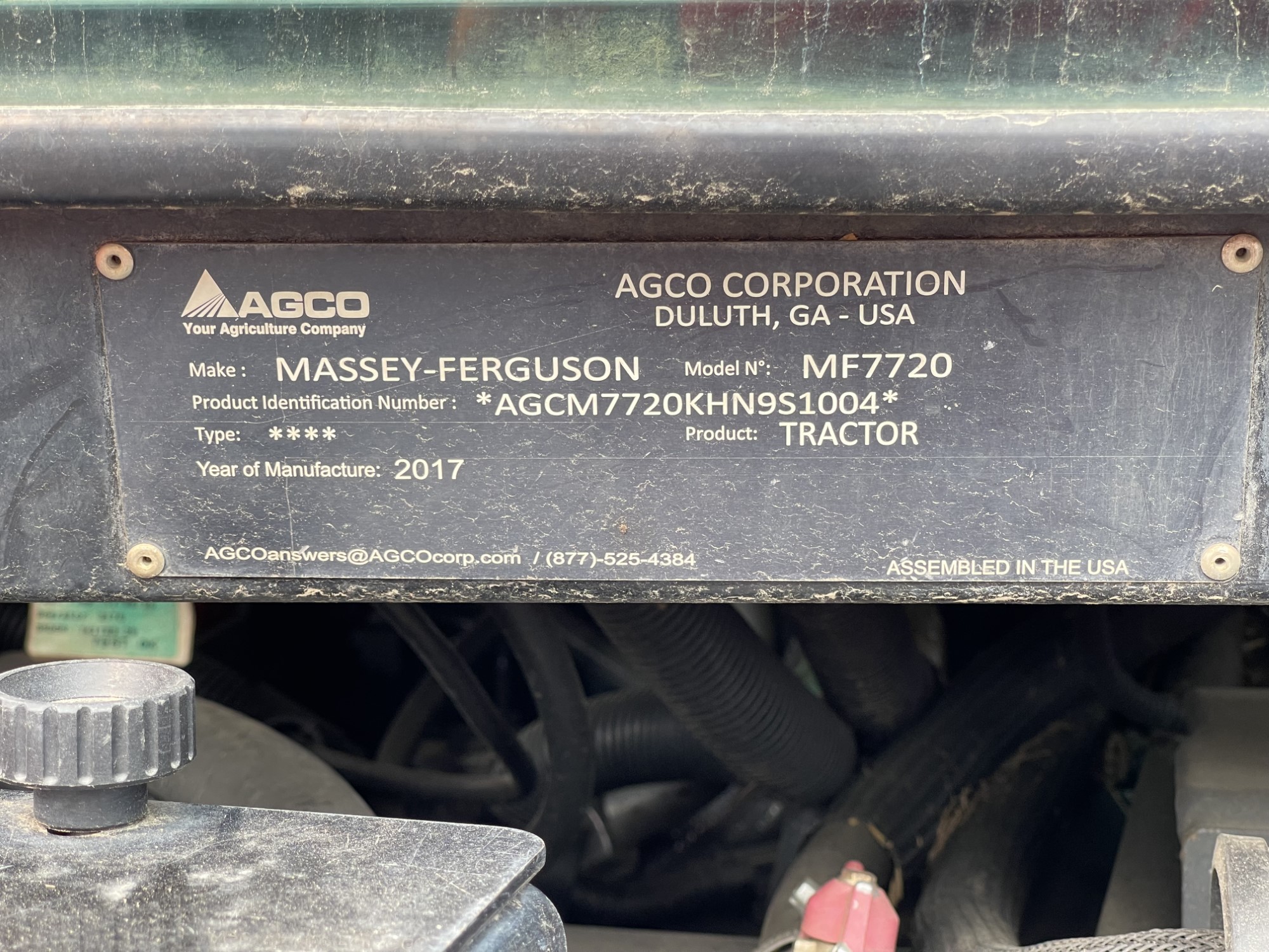 2017 Massey Ferguson 7720 Deluxe Tractor