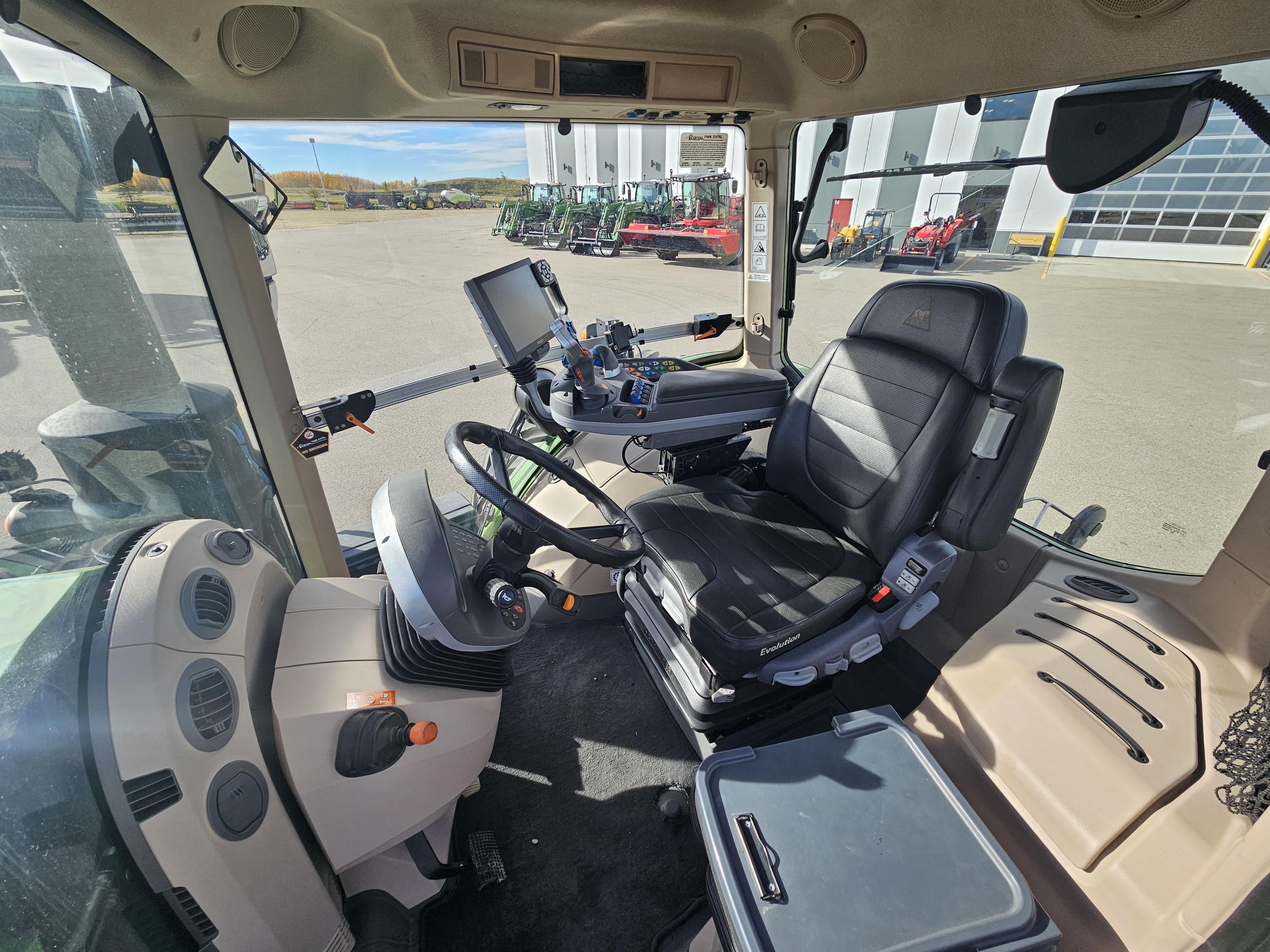 2019 Fendt 1050 Tractor