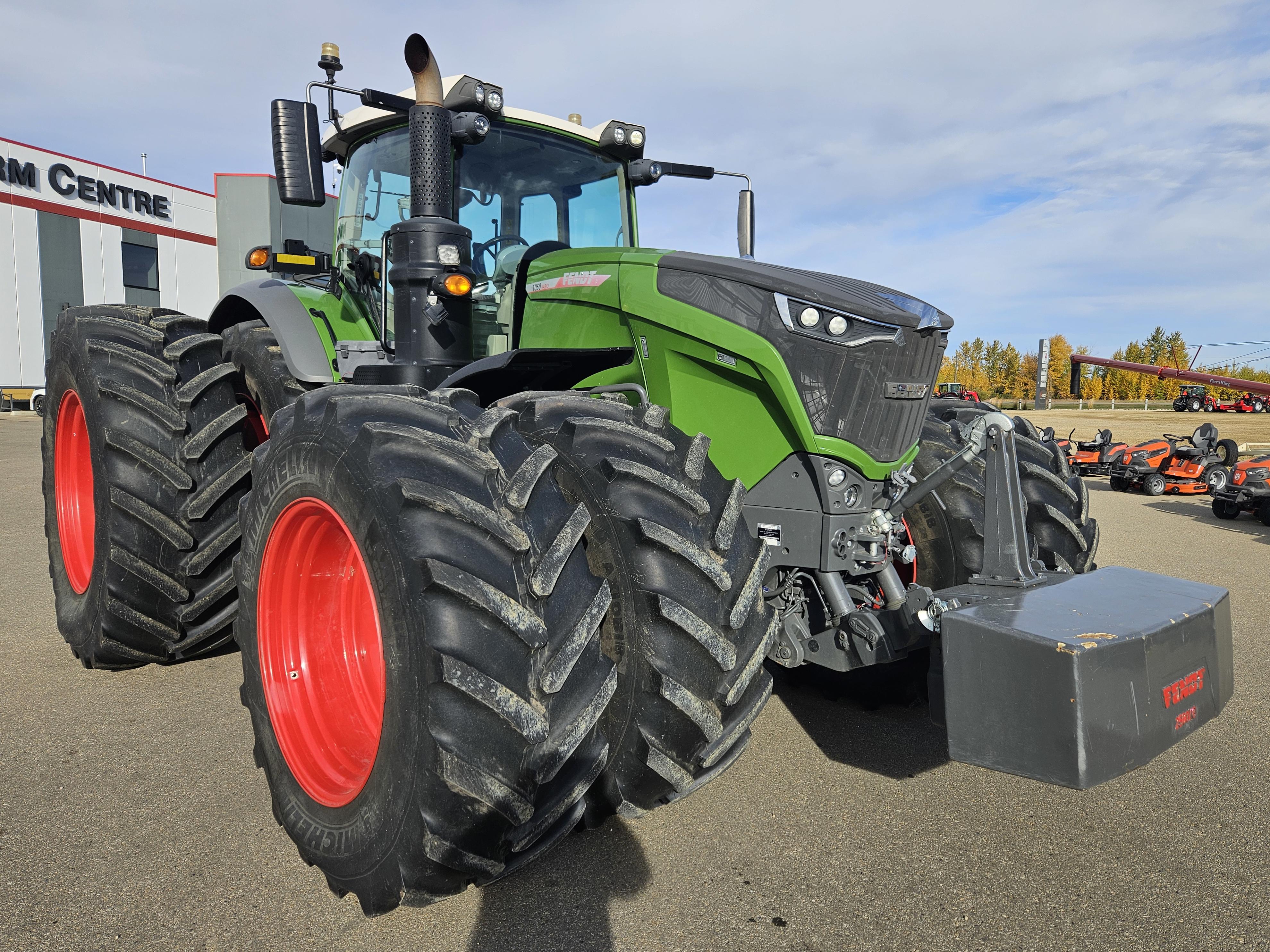 2019 Fendt 1050 Tractor