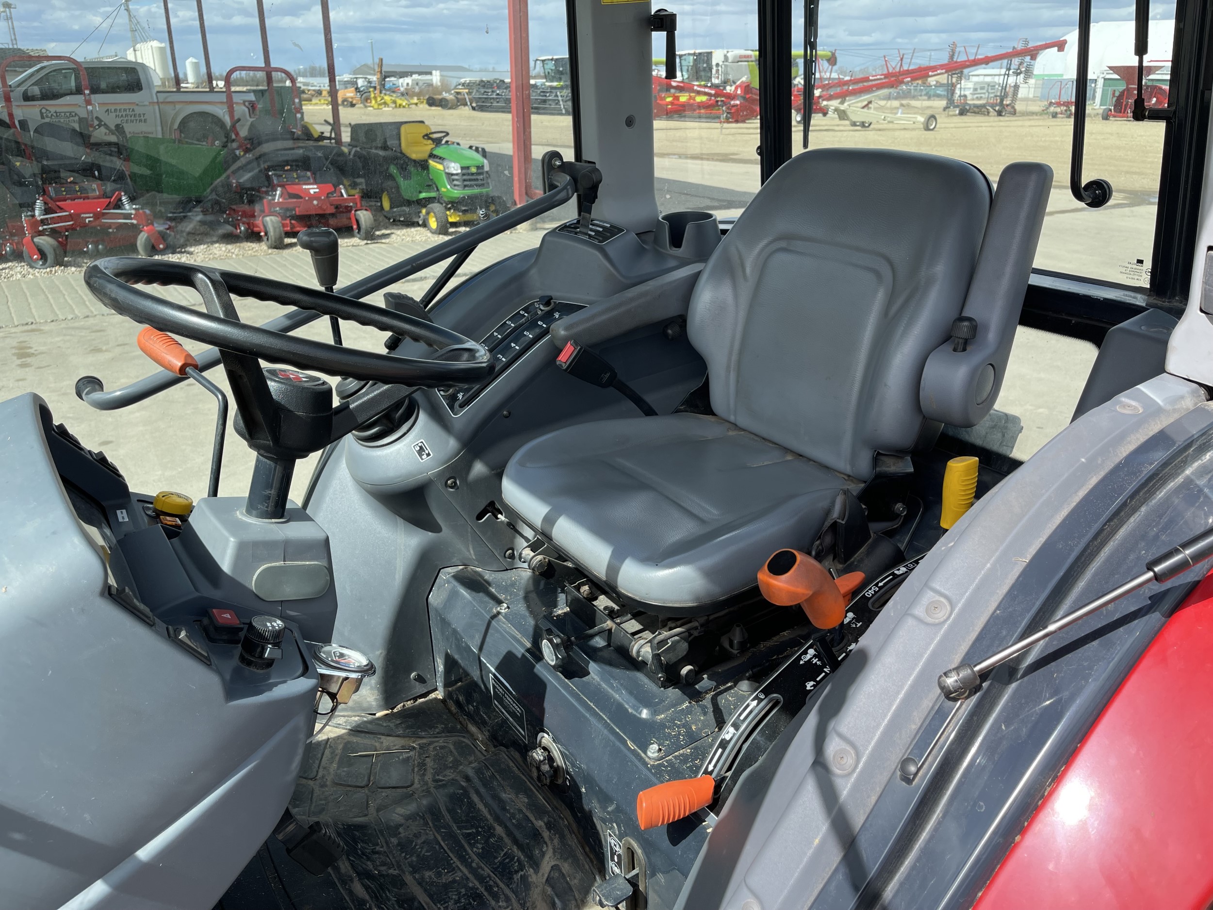 2011 Massey Ferguson 1635 Tractor