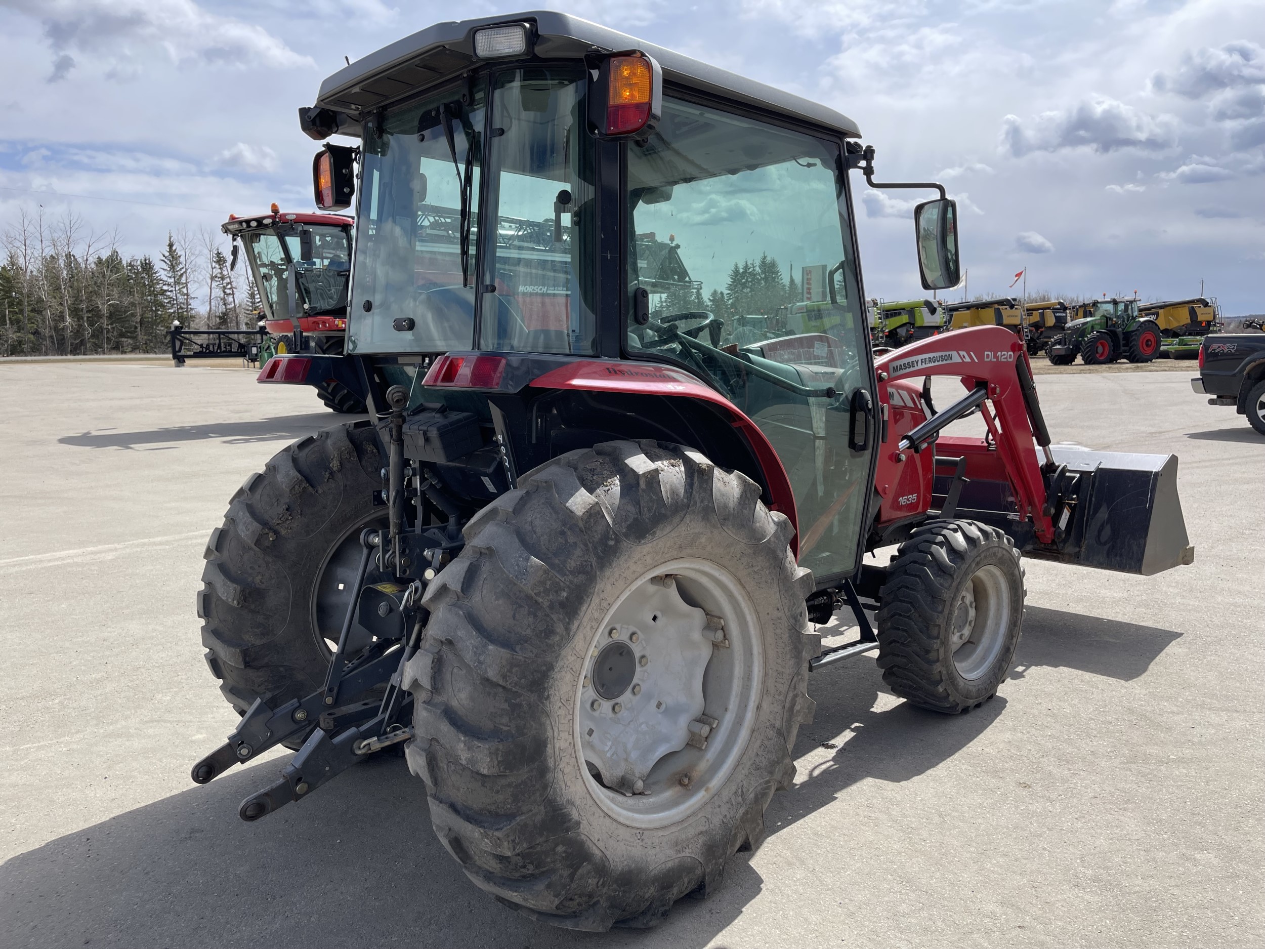 2011 Massey Ferguson 1635 Tractor