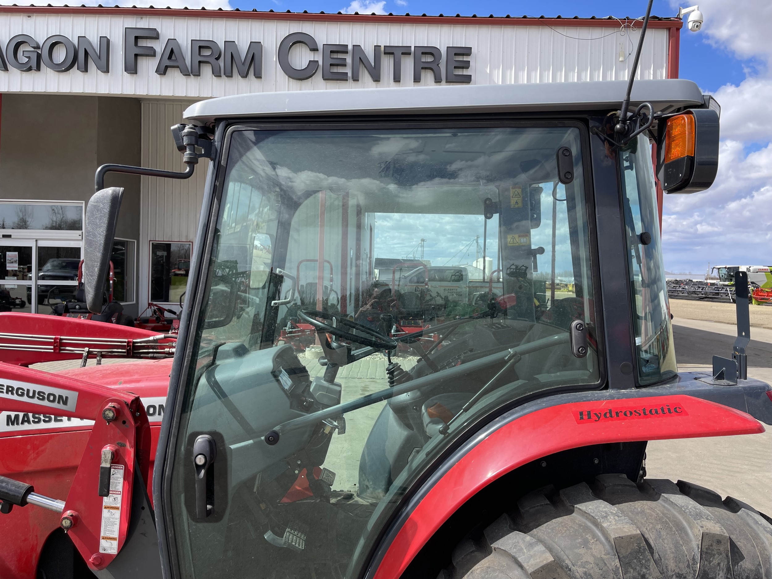 2011 Massey Ferguson 1635 Tractor