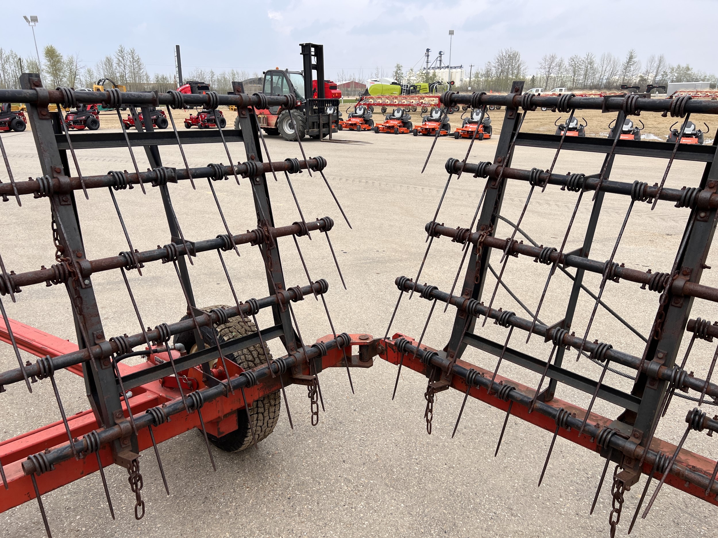 1995 Farm King 50 Harrow