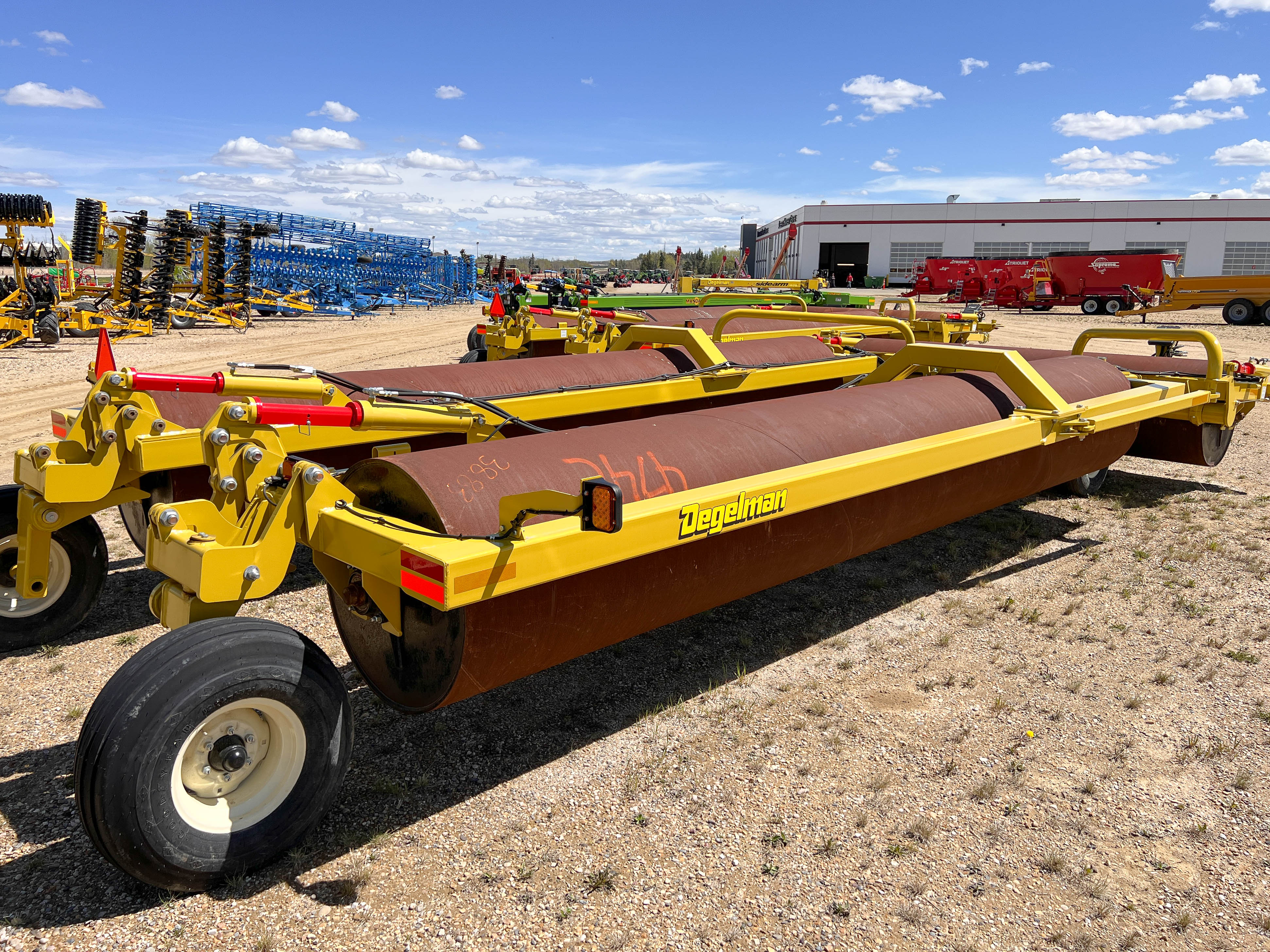 2023 Degelman LR7651 Land Roller