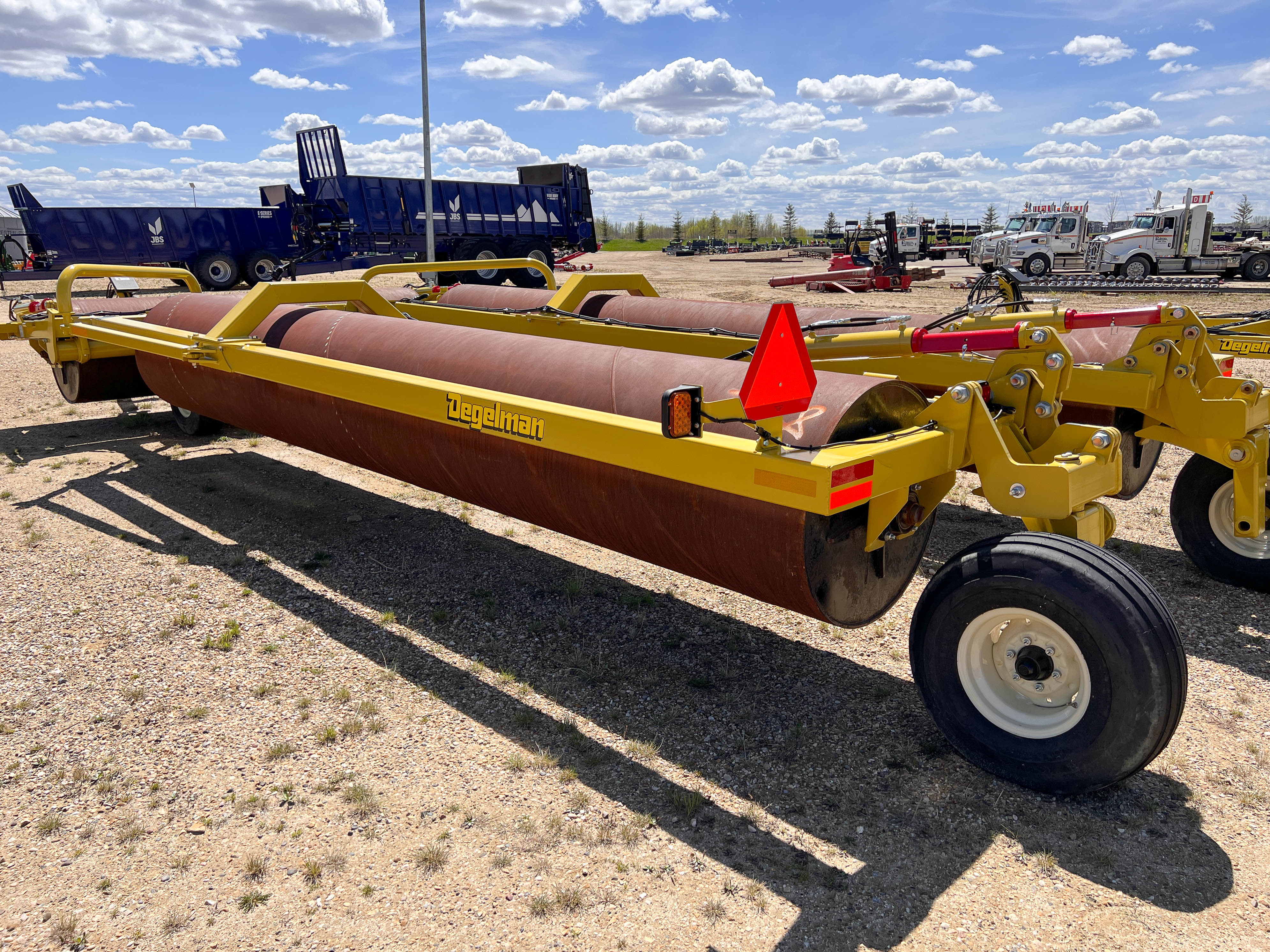 2023 Degelman LR7651 Land Roller