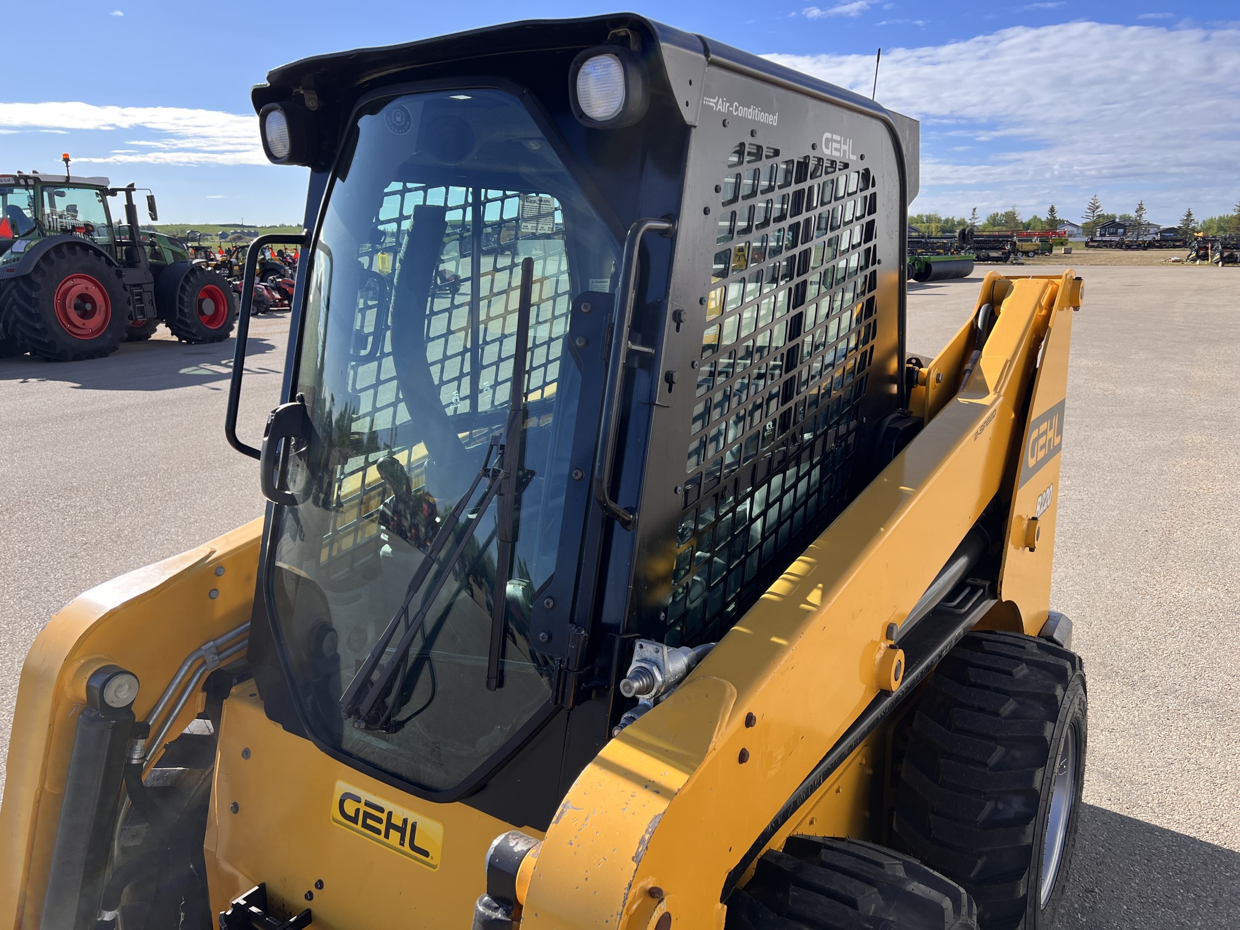 2019 Gehl R220 Skid Steer Loader