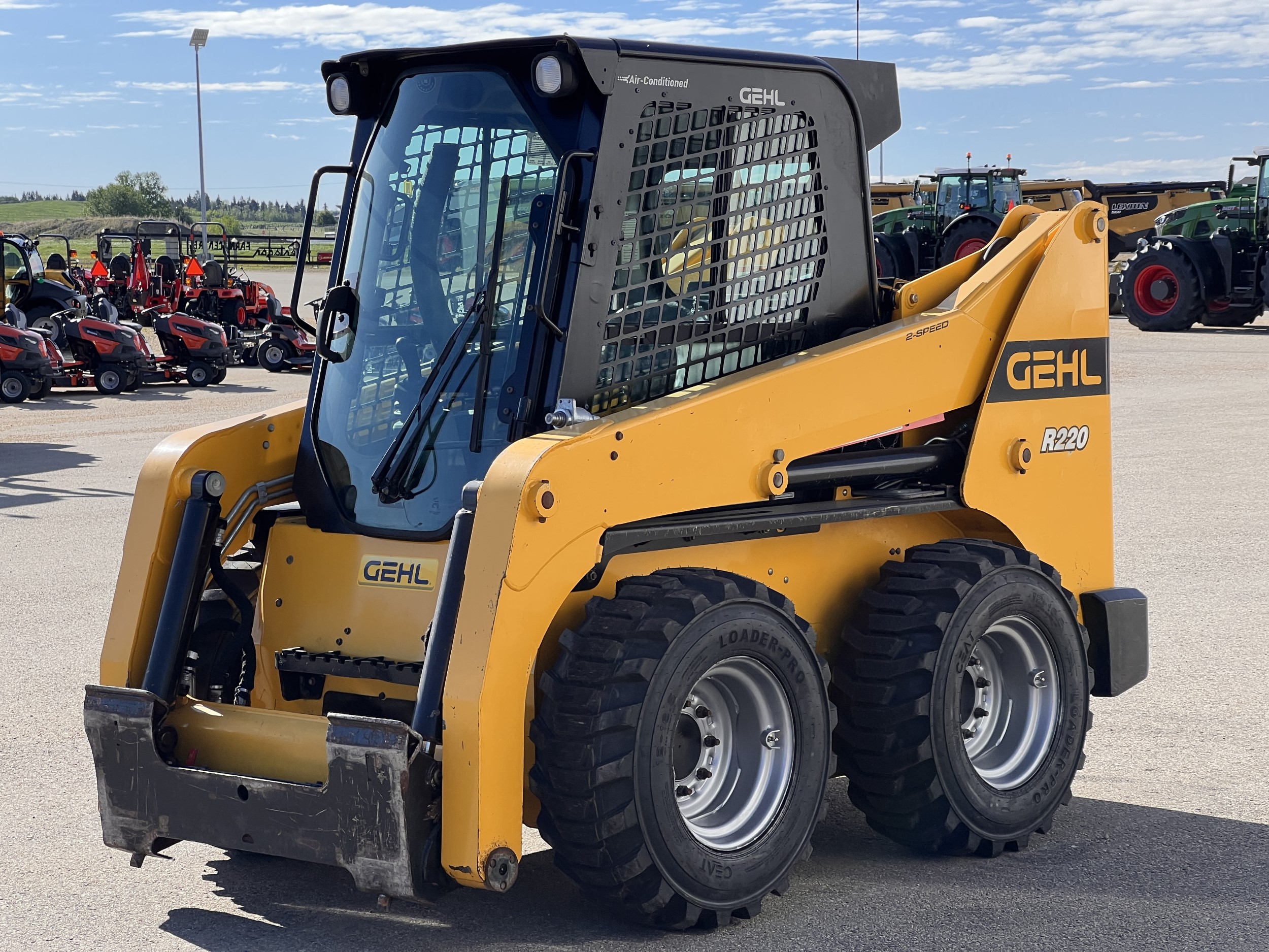 2019 Gehl R220 Skid Steer Loader