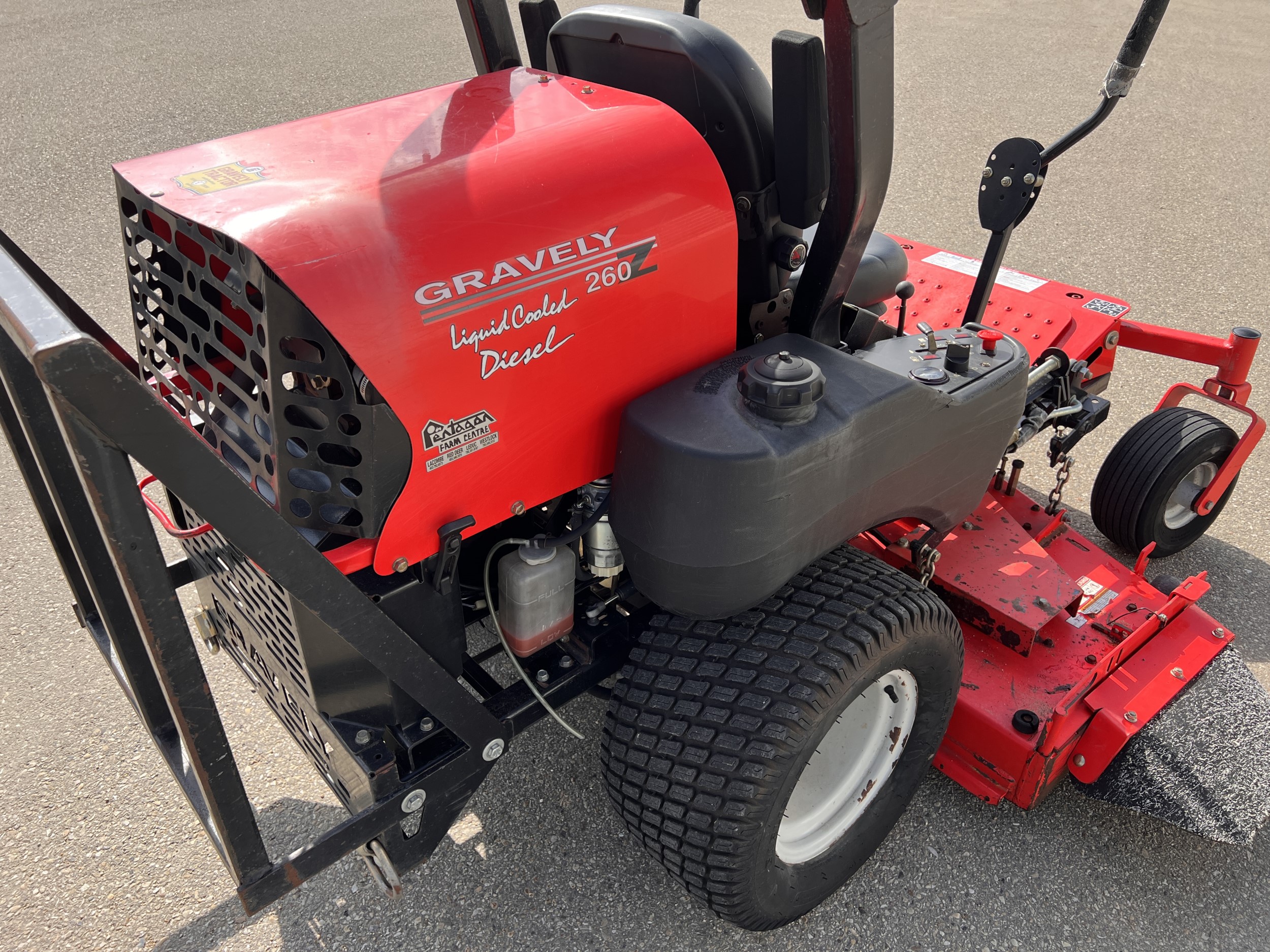 Gravely 260Z-26 Mower/Zero Turn