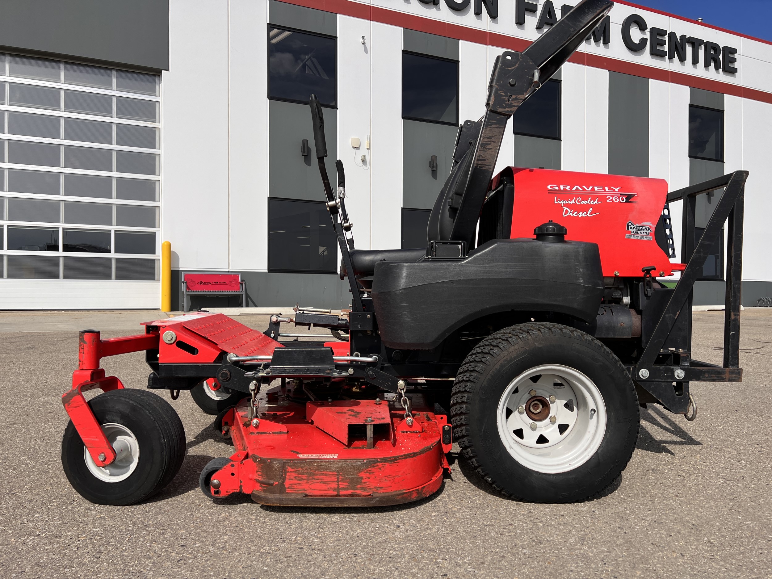 Gravely 260Z-26 Mower/Zero Turn