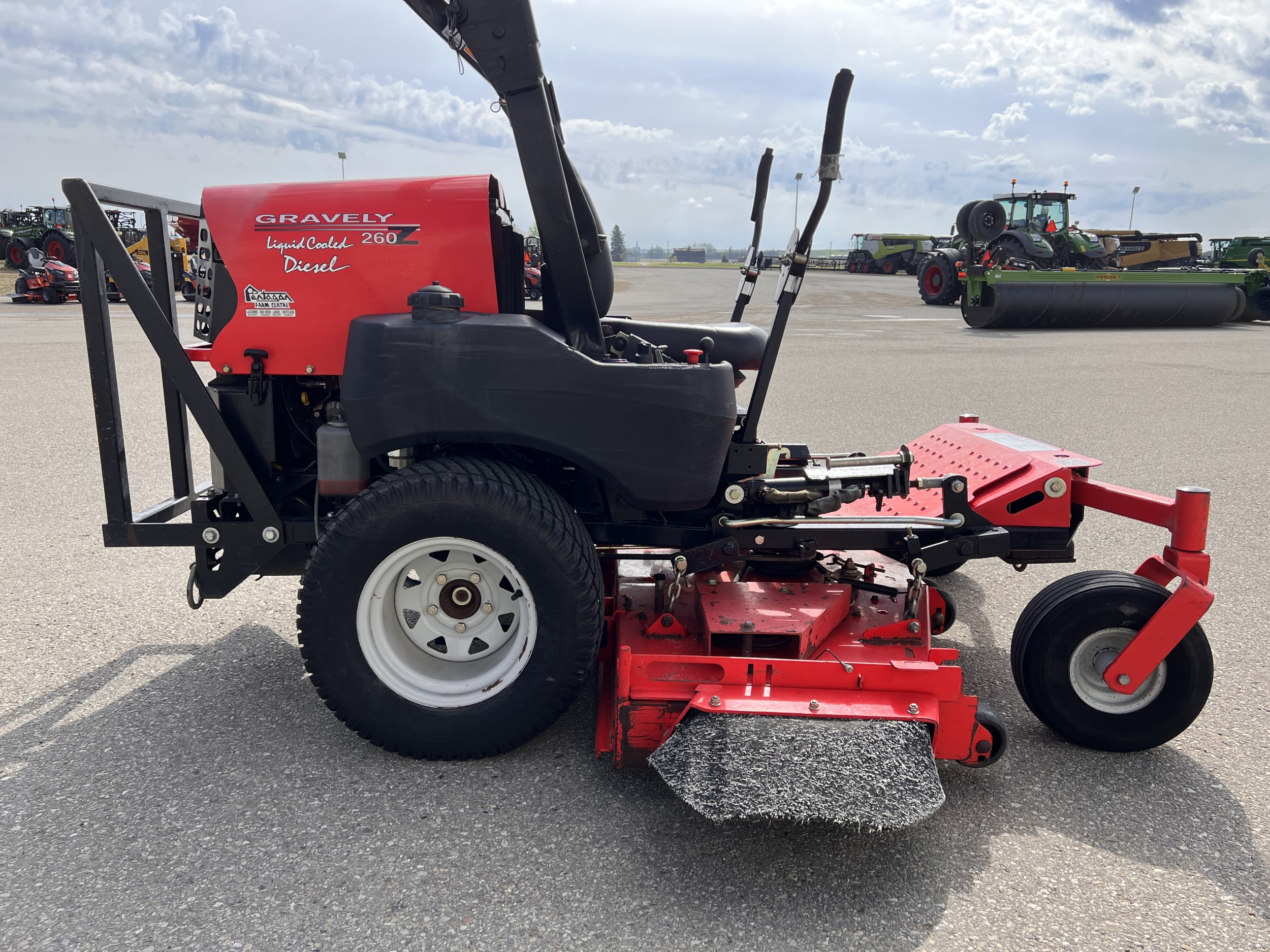 Gravely 260Z-26 Mower/Zero Turn