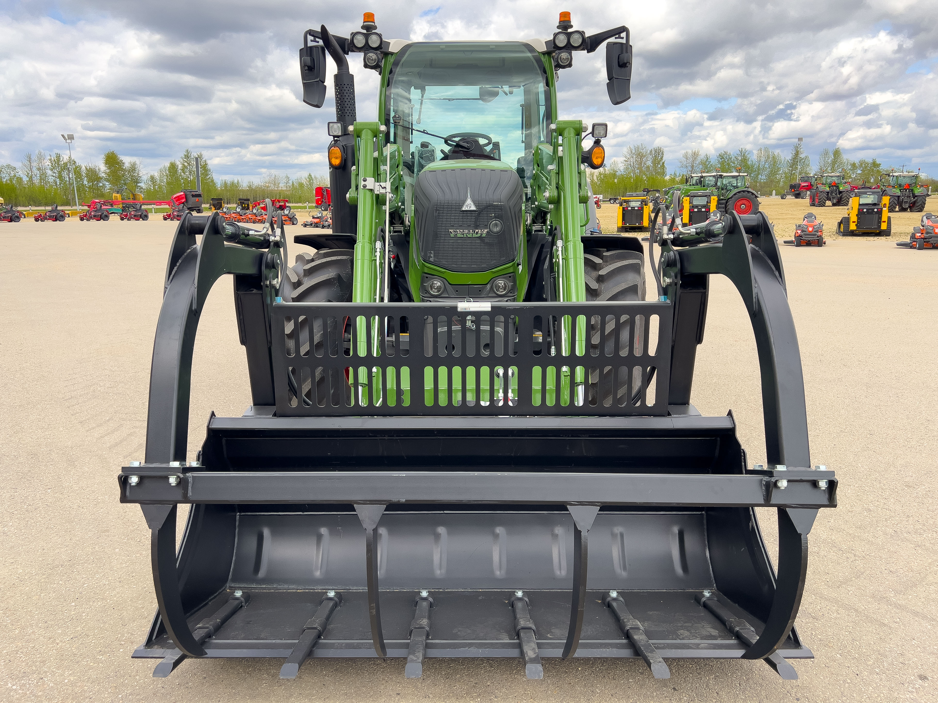 2023 Fendt 312 Gen4 Tractor