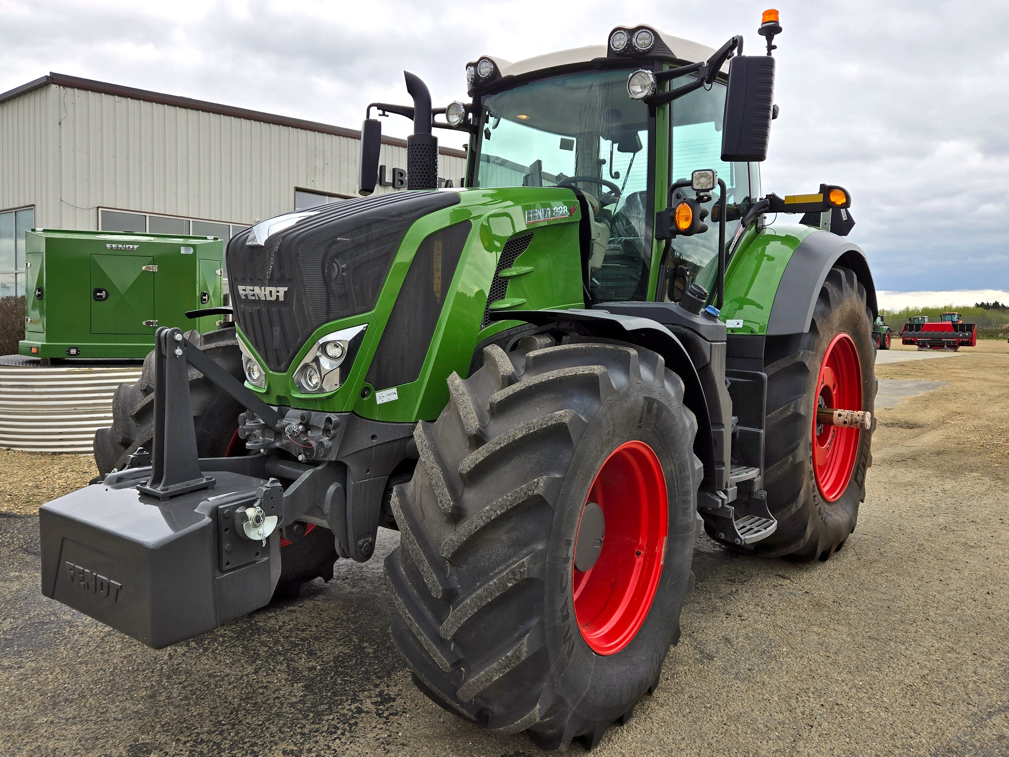 2023 Fendt 828S4 Tractor