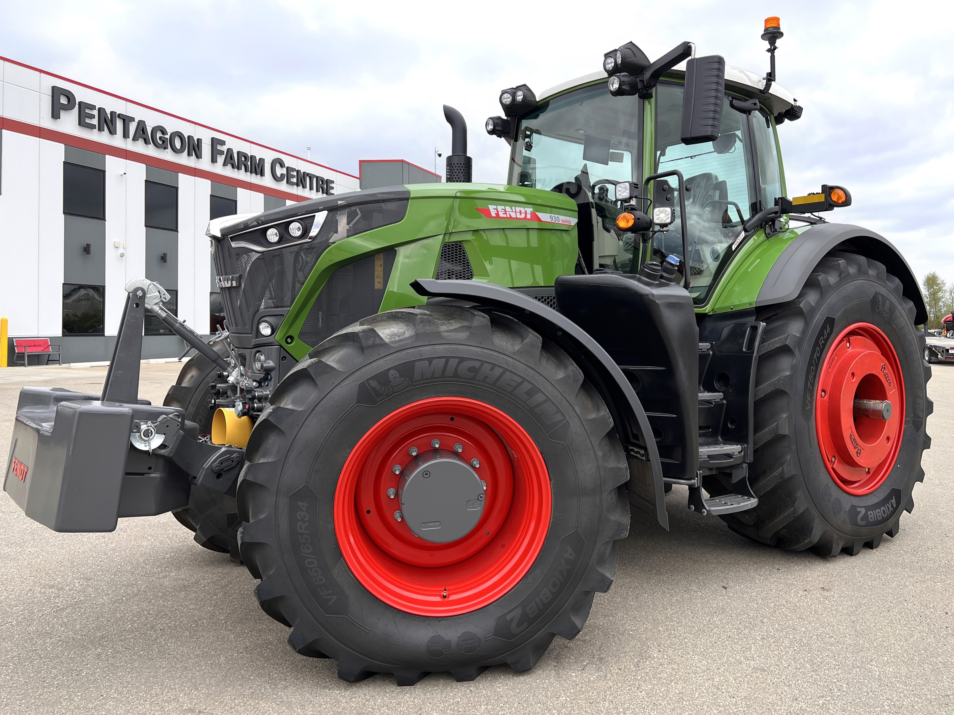 2023 Fendt 930 Gen7 Tractor