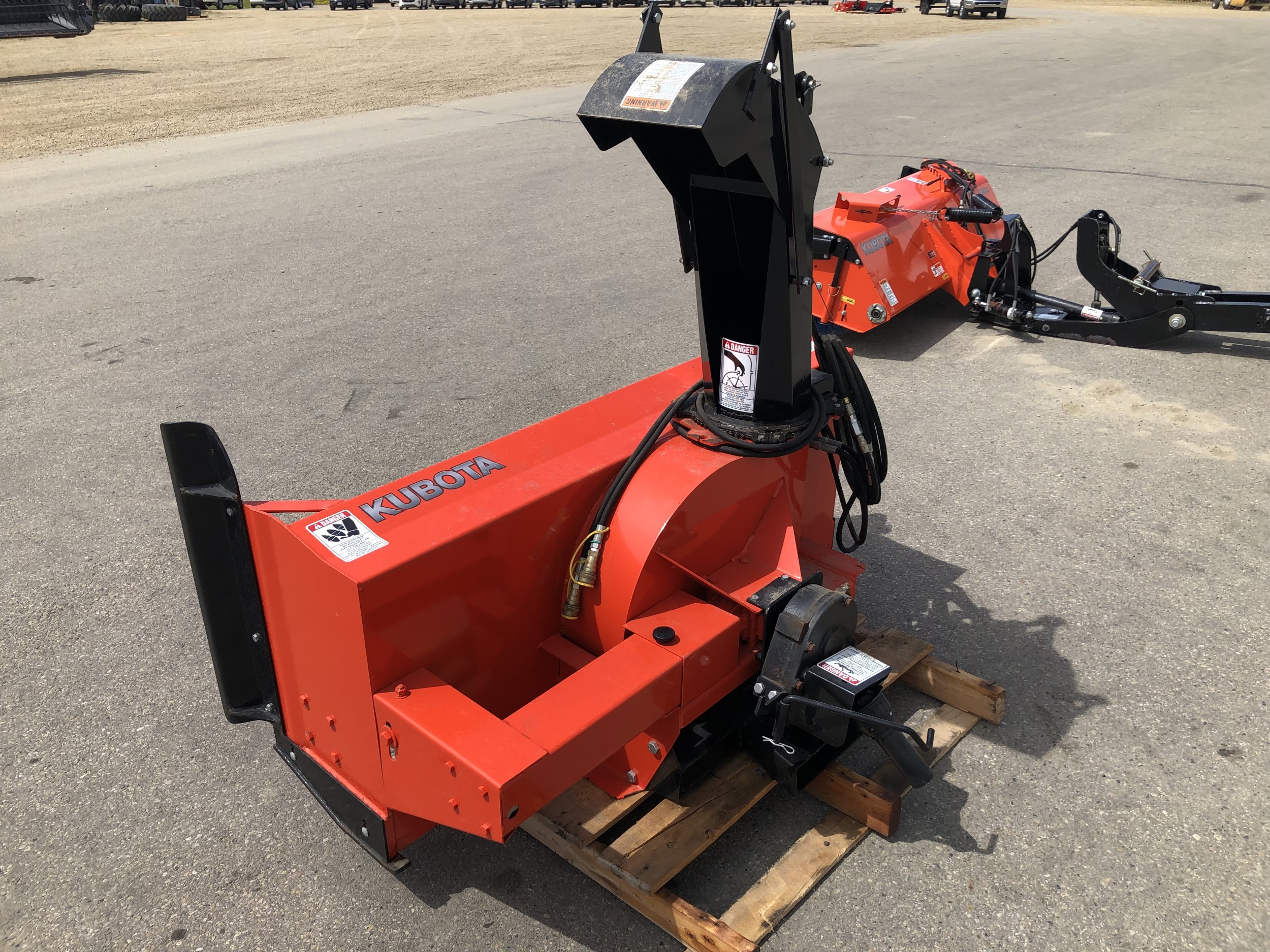 2007 Kubota L2174A Snow Blower