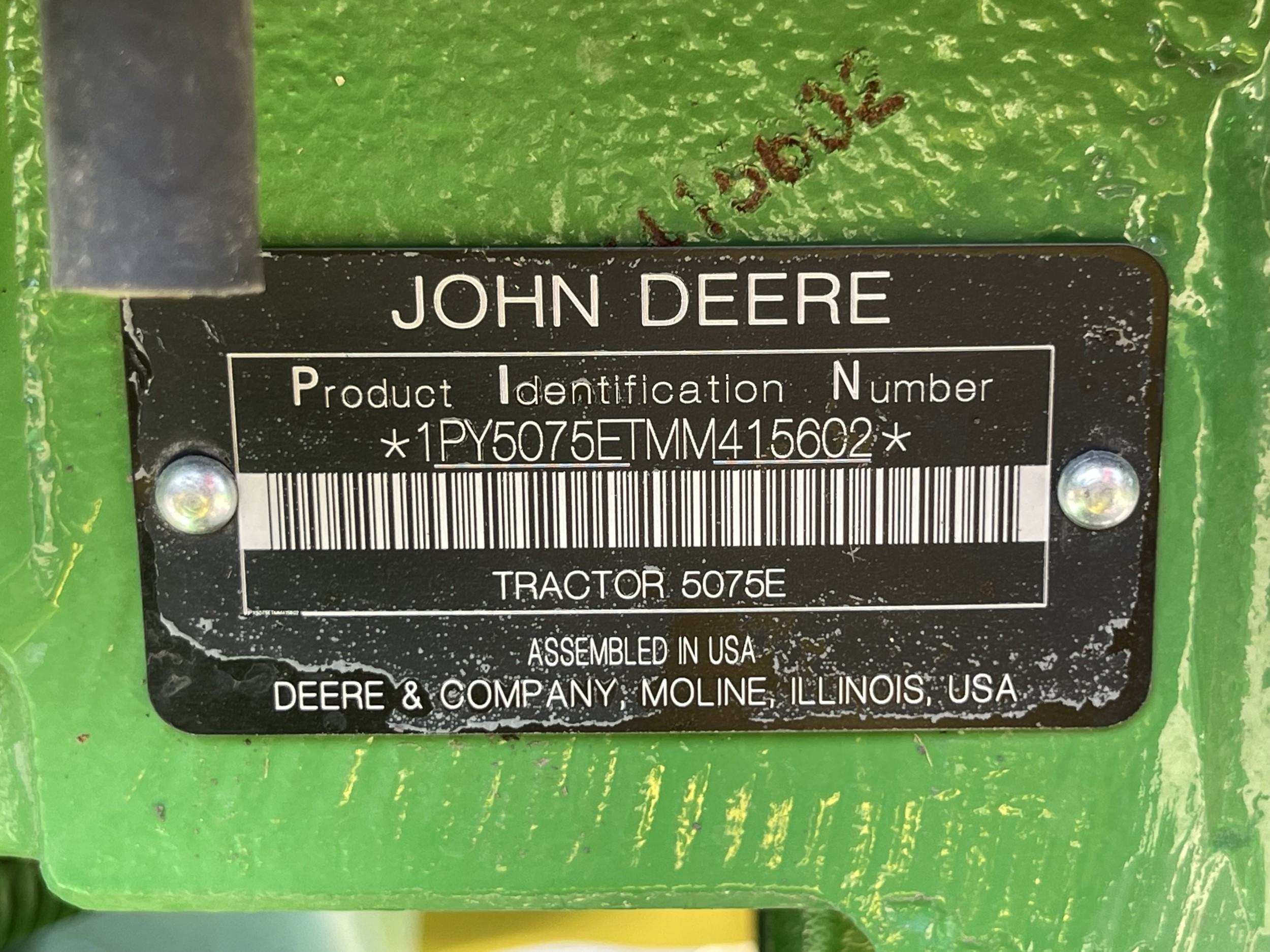 2021 John Deere 5075E Tractor