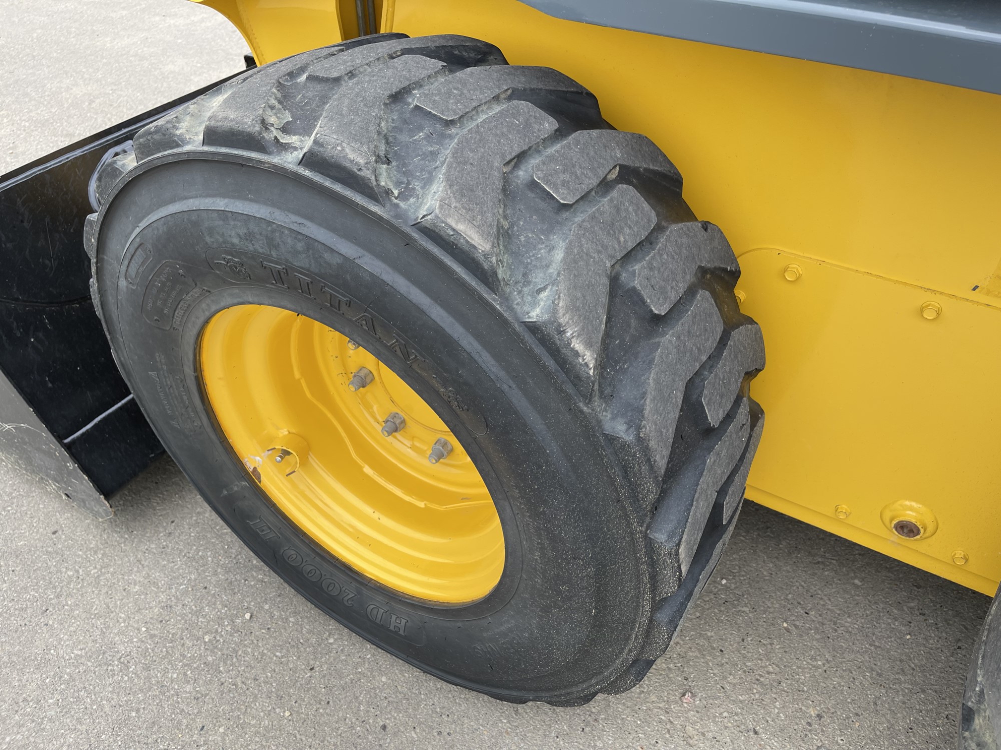 2015 Gehl R190 Skid Steer Loader