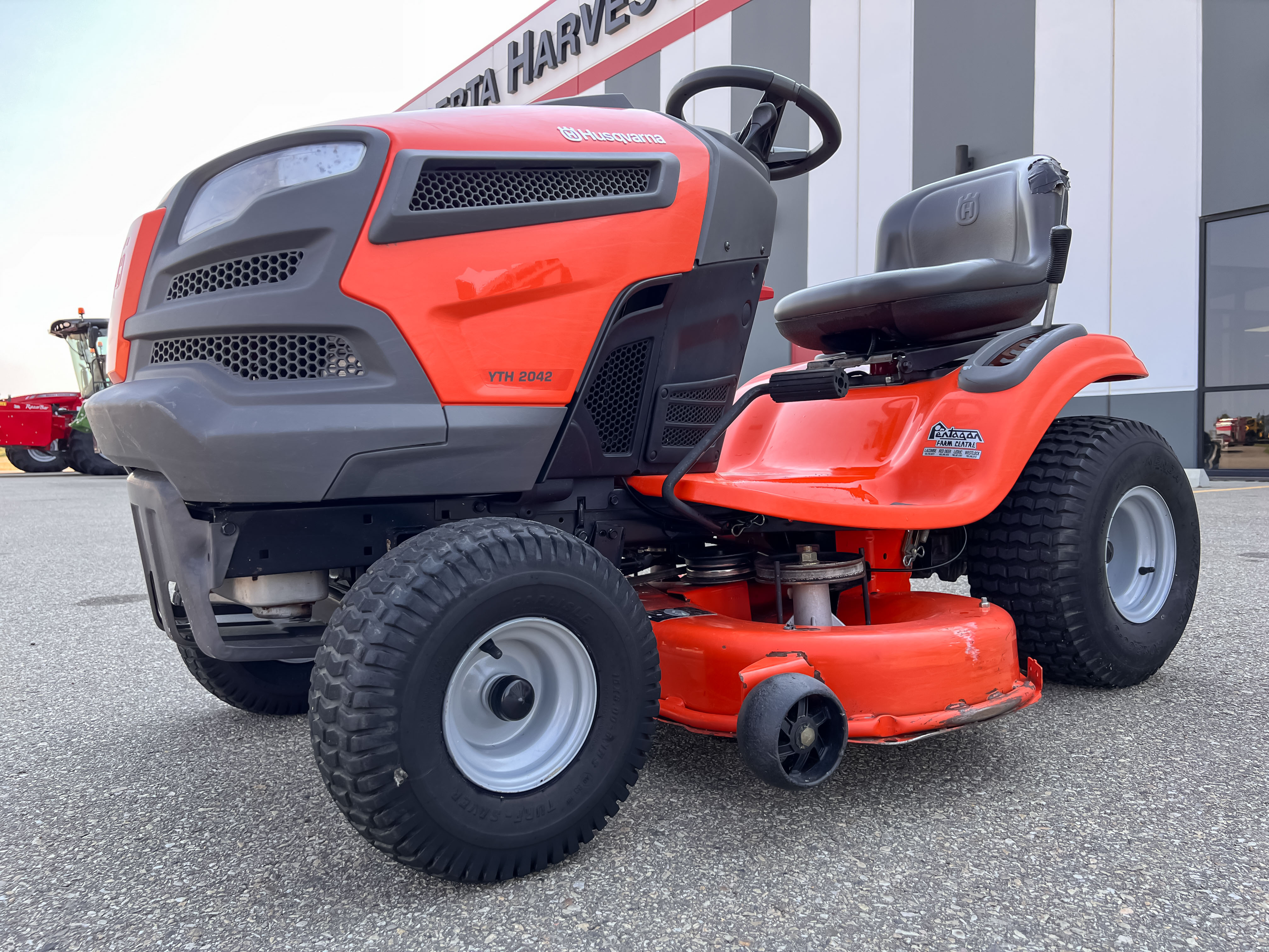 2012 Husqvarna YTH2042 Lawn Tractor