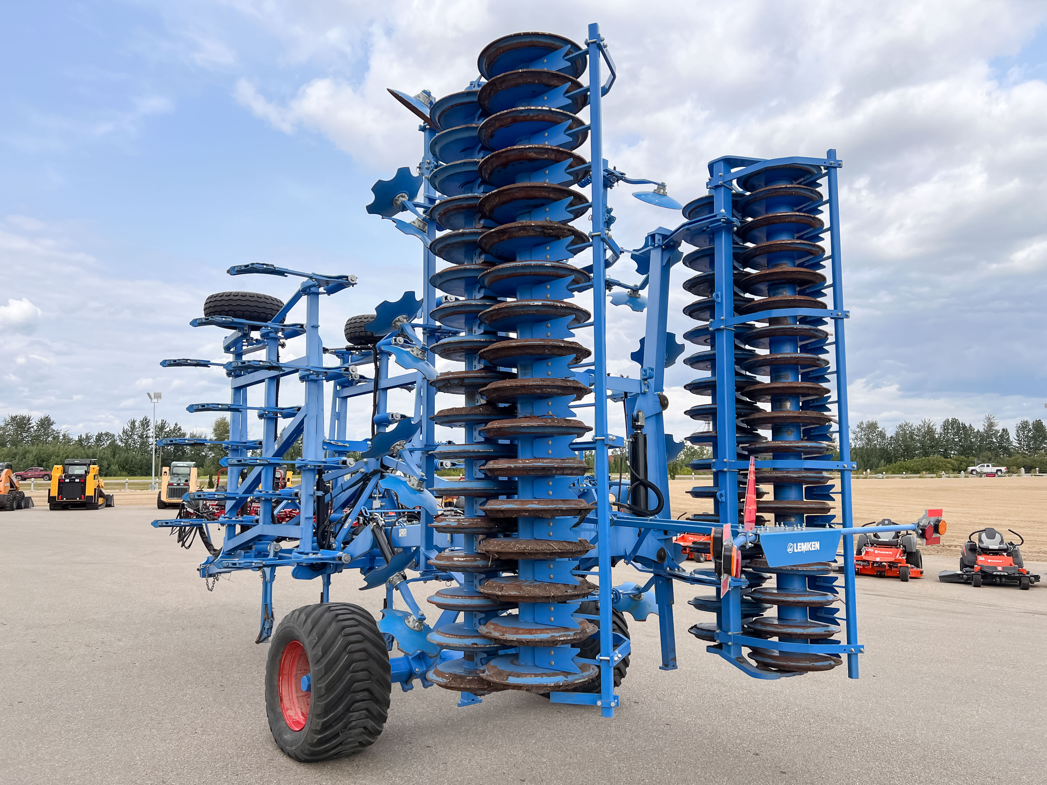 2019 LEMKEN KARAT 9/700KUA Field Cultivator