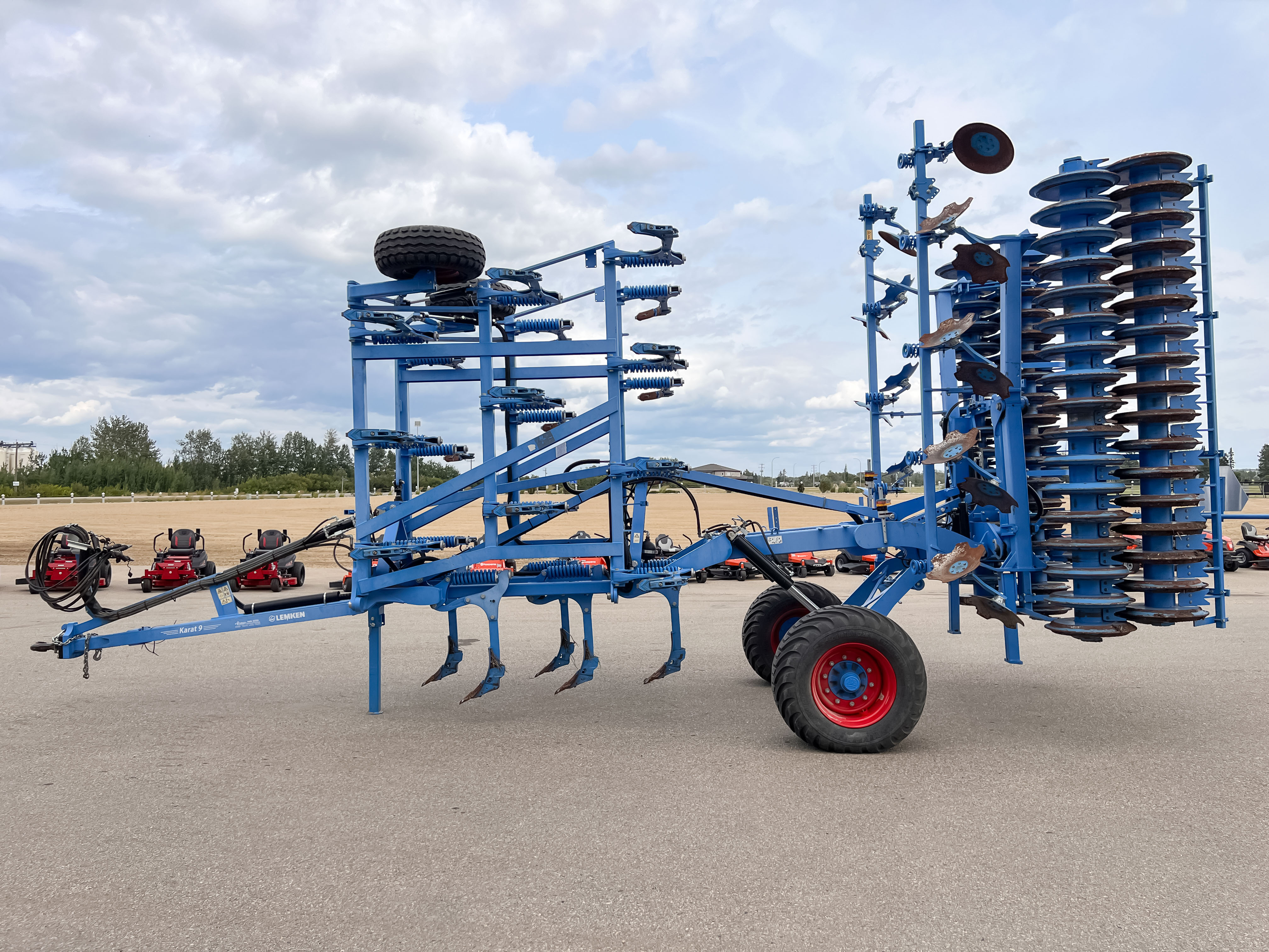 2019 LEMKEN KARAT 9/700KUA Field Cultivator