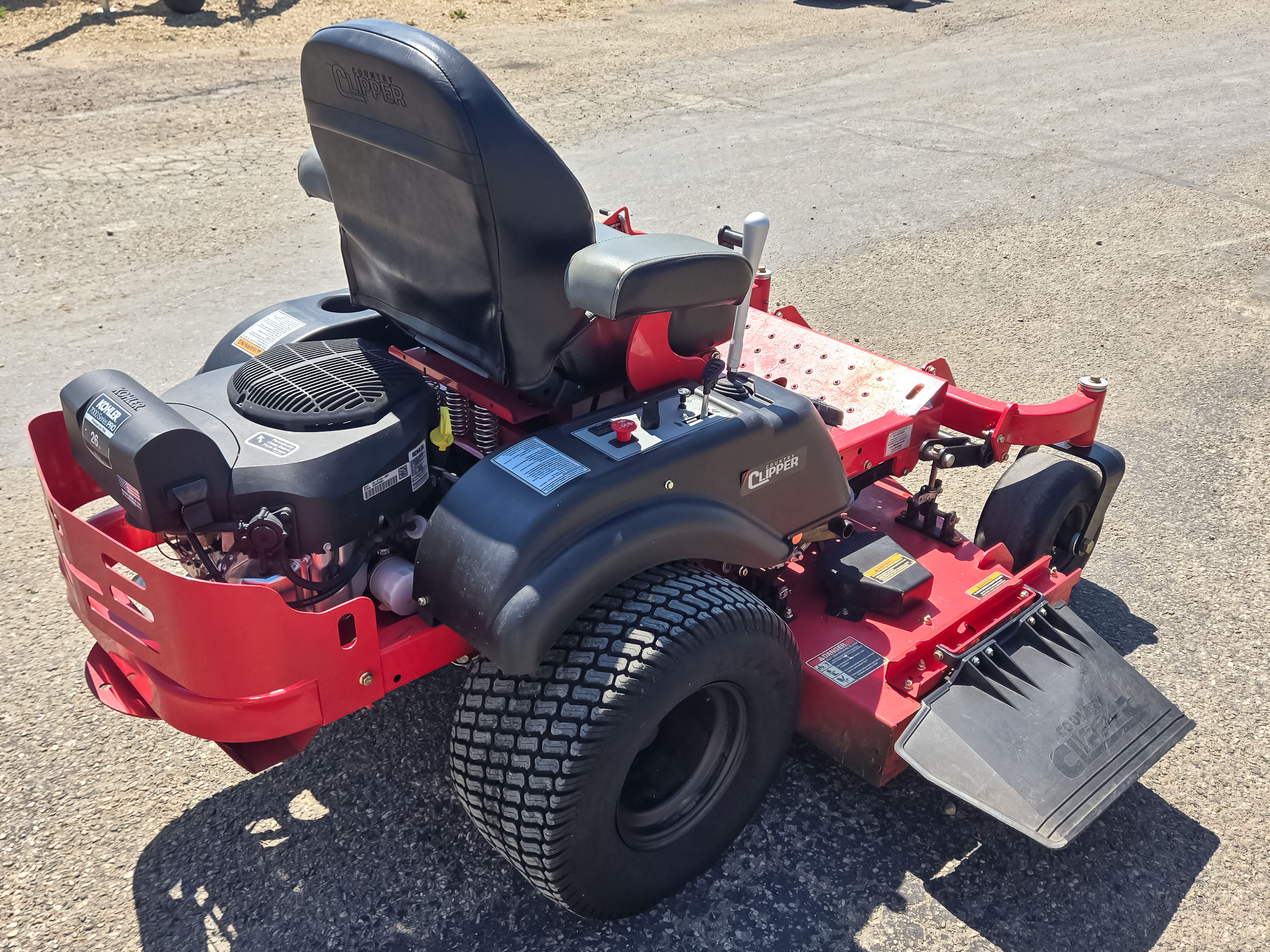 2020 Country Clipper XLT60 Mower/Zero Turn