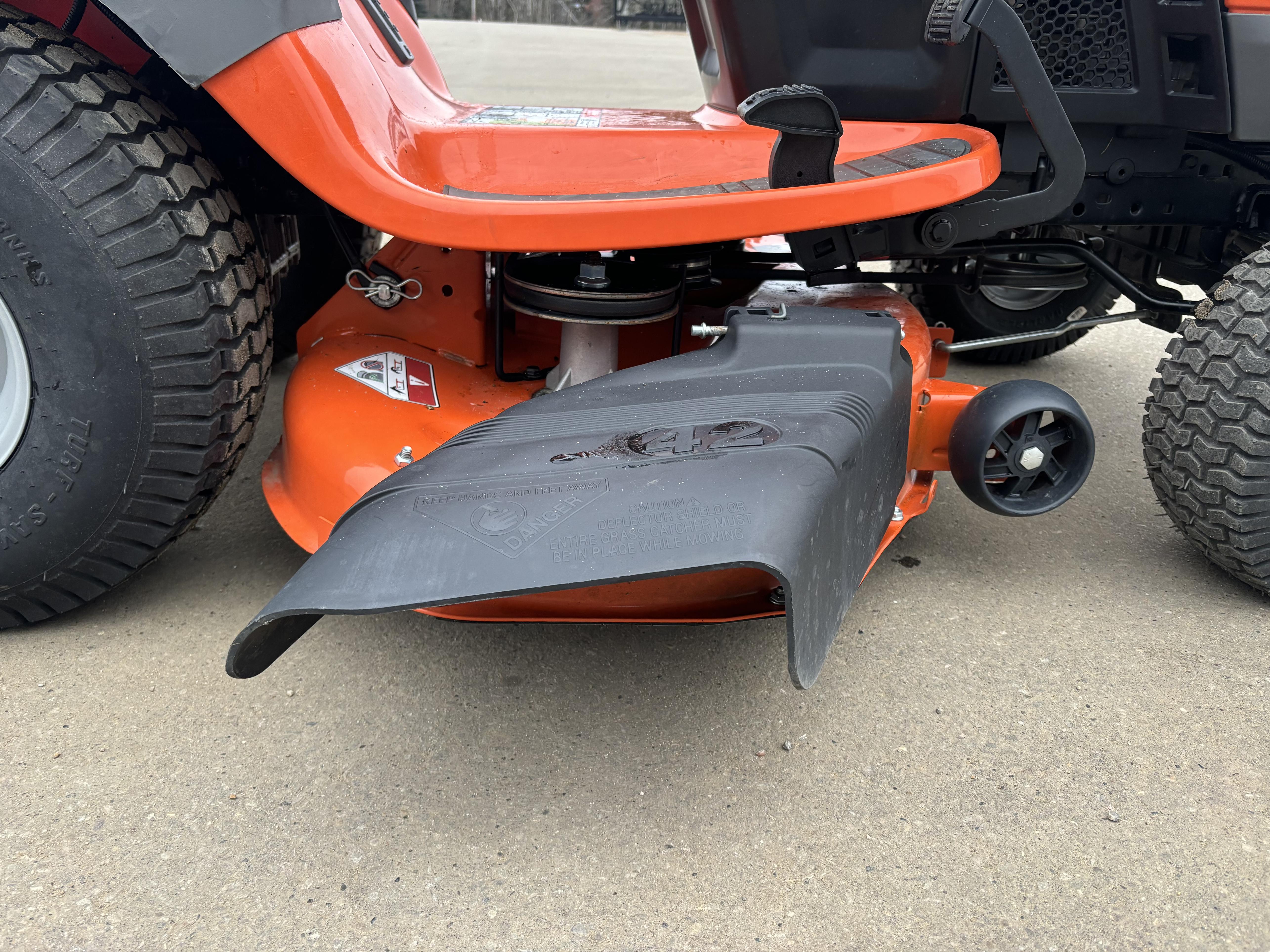 2023 Husqvarna TS142L Mower/Riding