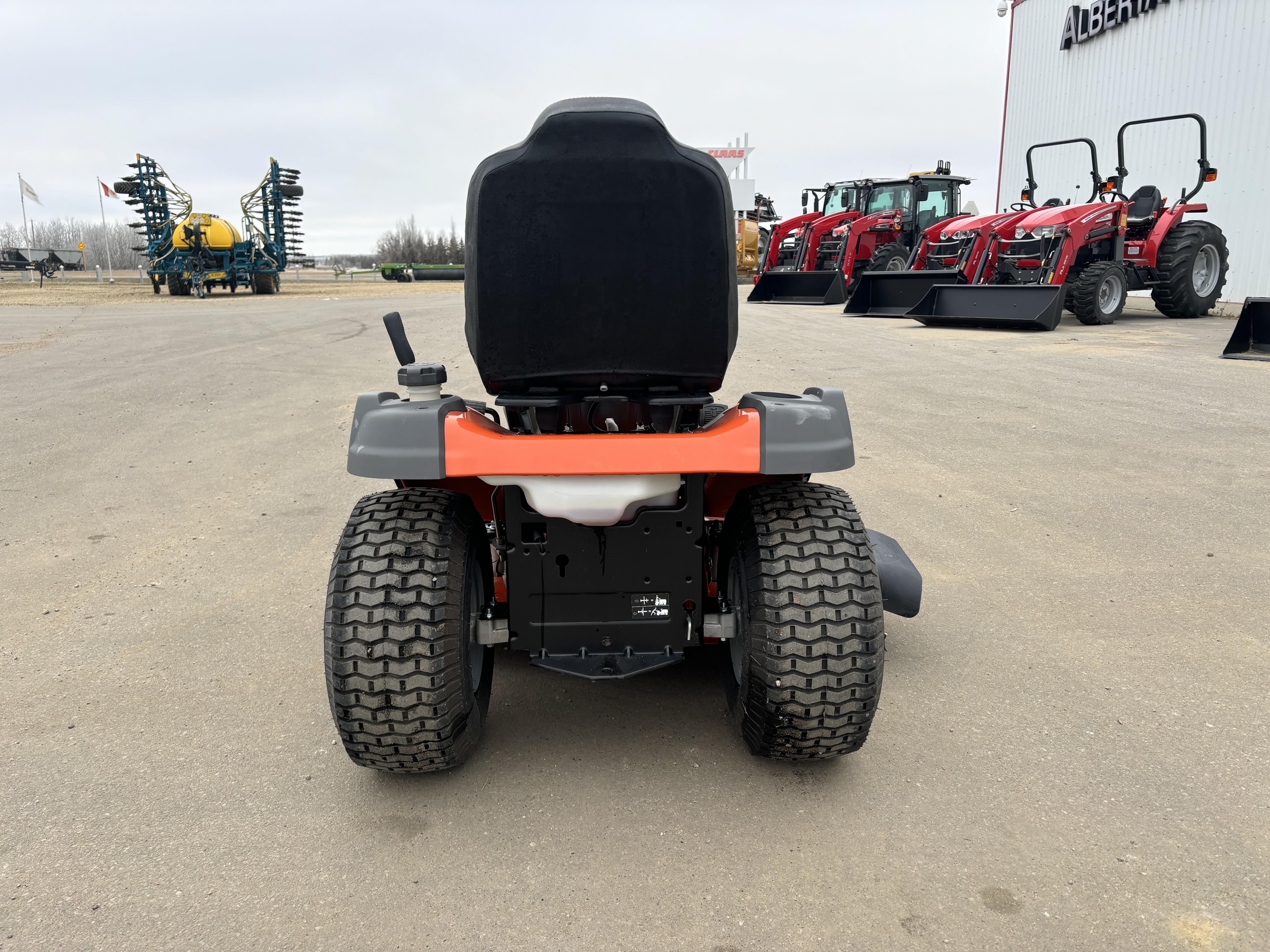 2023 Husqvarna TS142L Mower/Riding