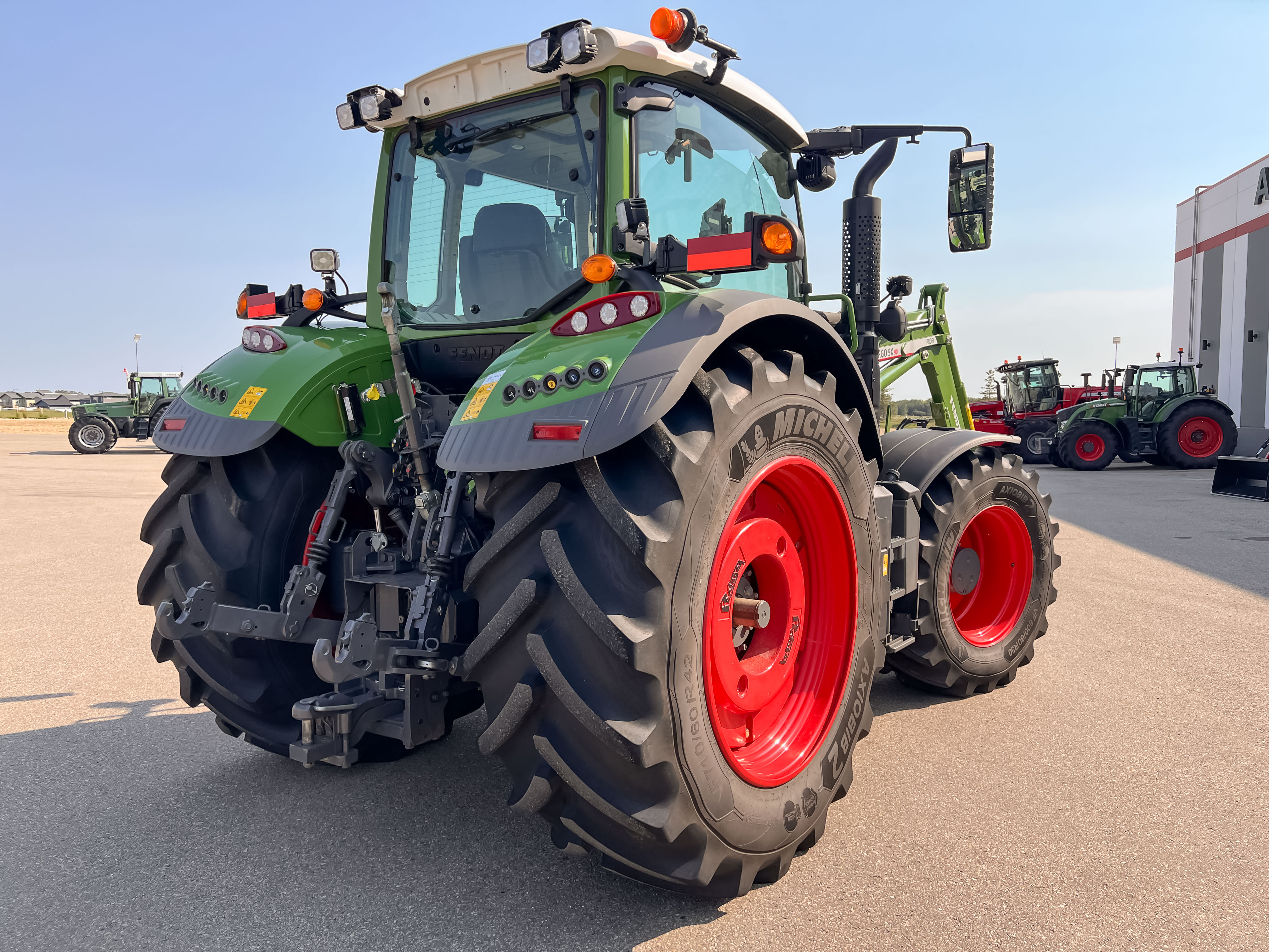 2023 Fendt 724 Gen6 Tractor