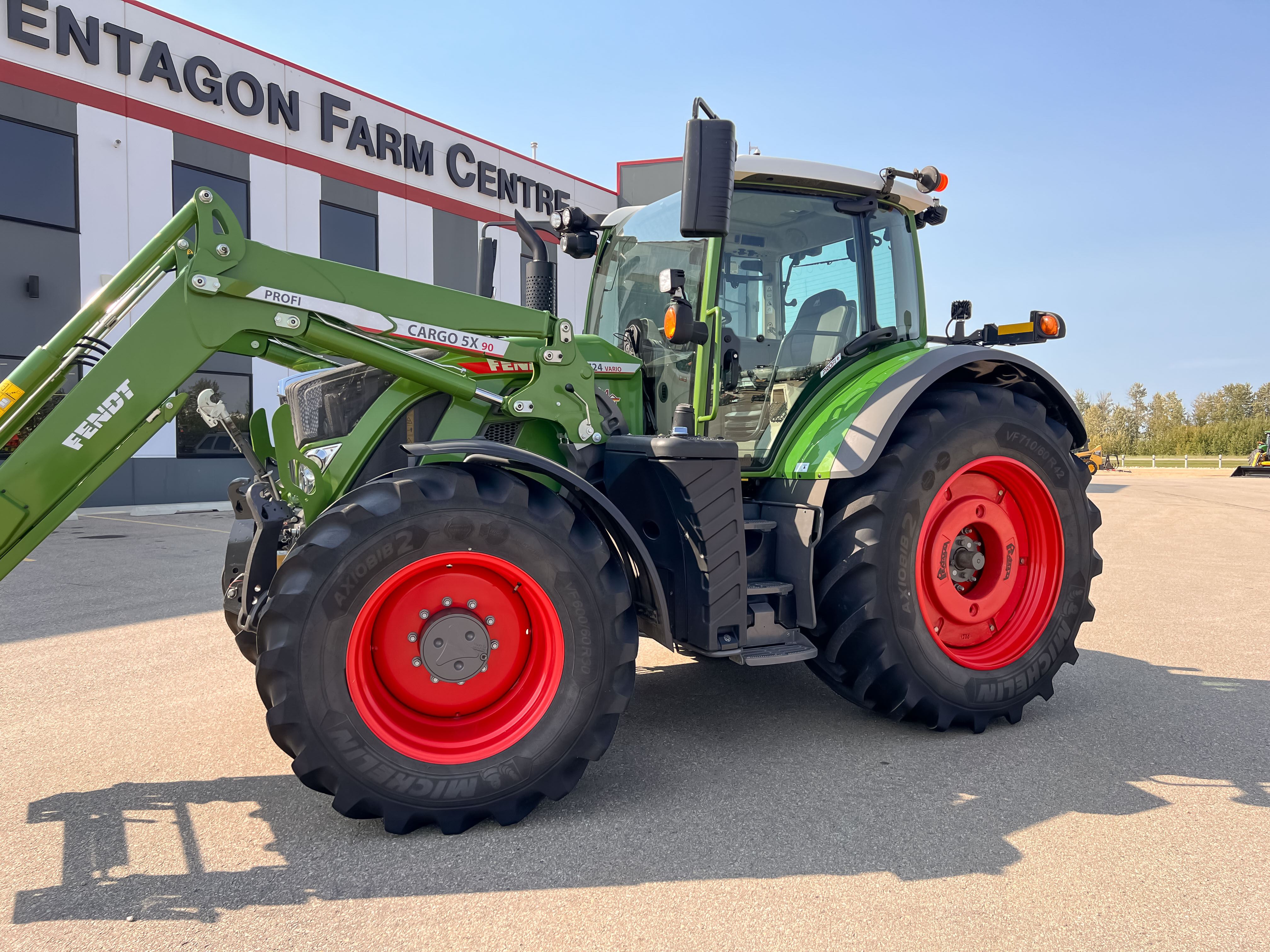 2023 Fendt 724 Gen6 Tractor