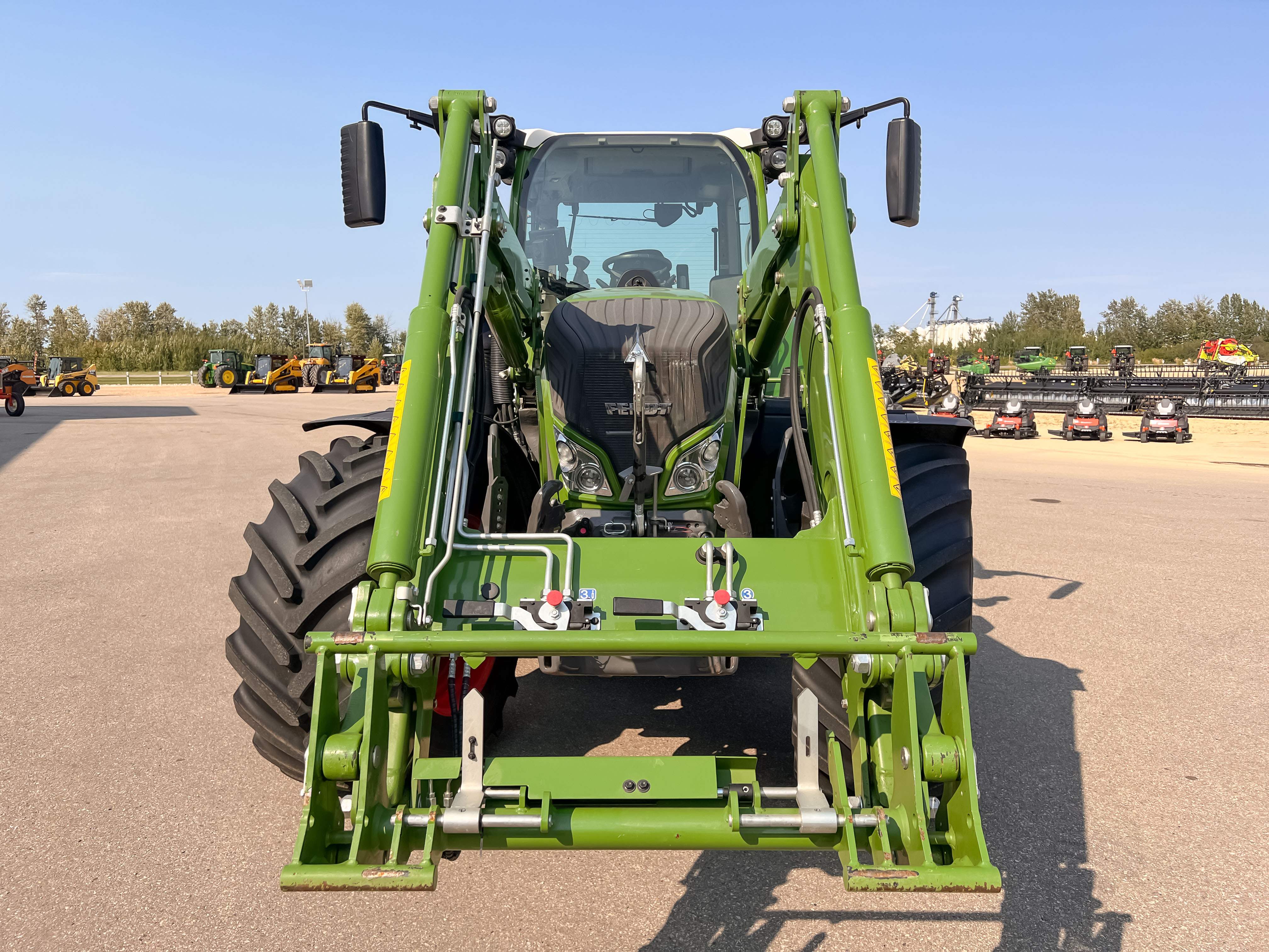 2023 Fendt 724 Gen6 Tractor