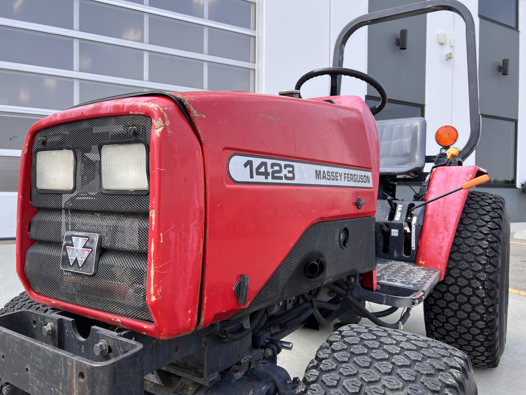 2003 Massey Ferguson 1423 Tractor