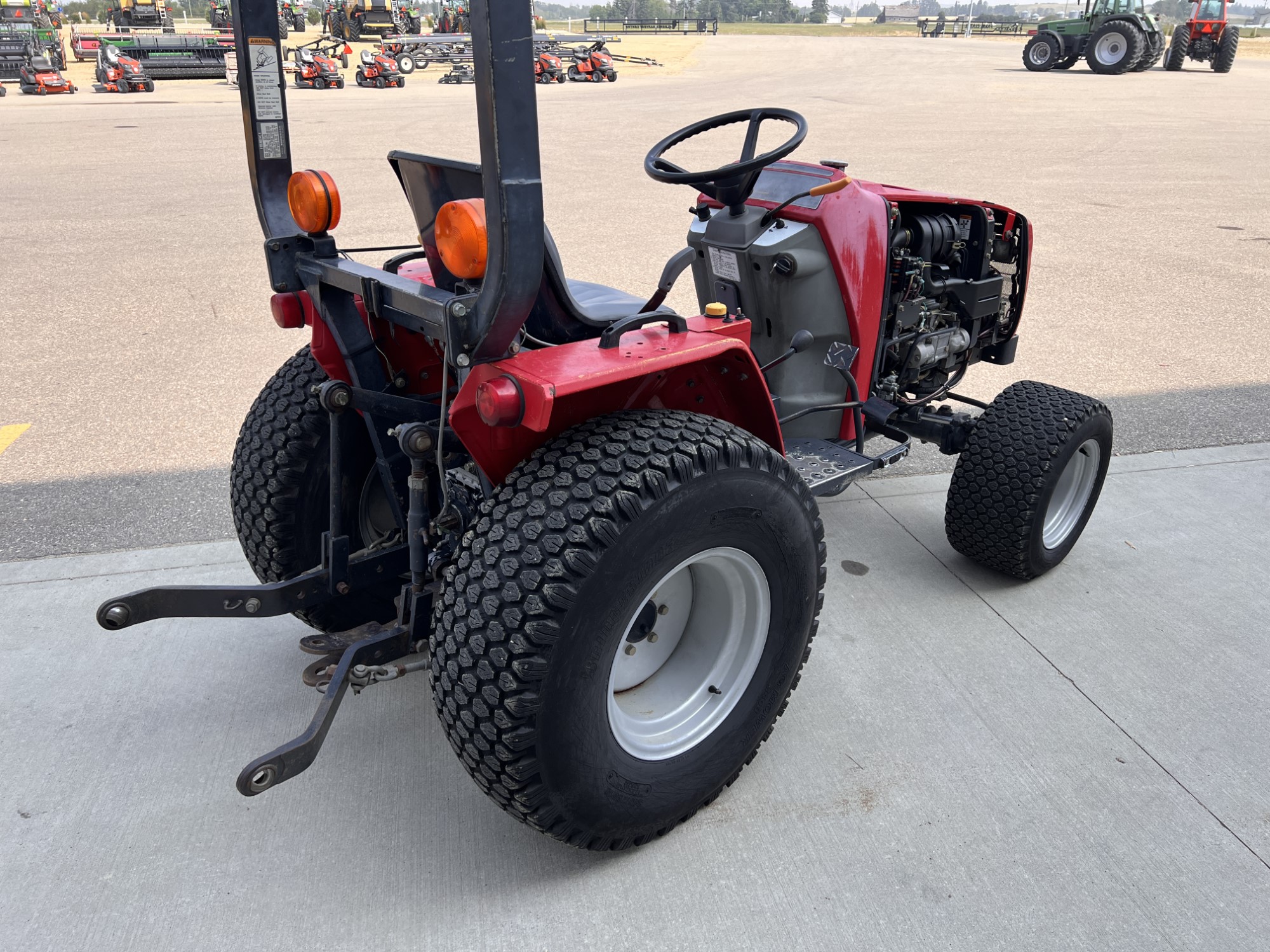 2003 Massey Ferguson 1423 Tractor