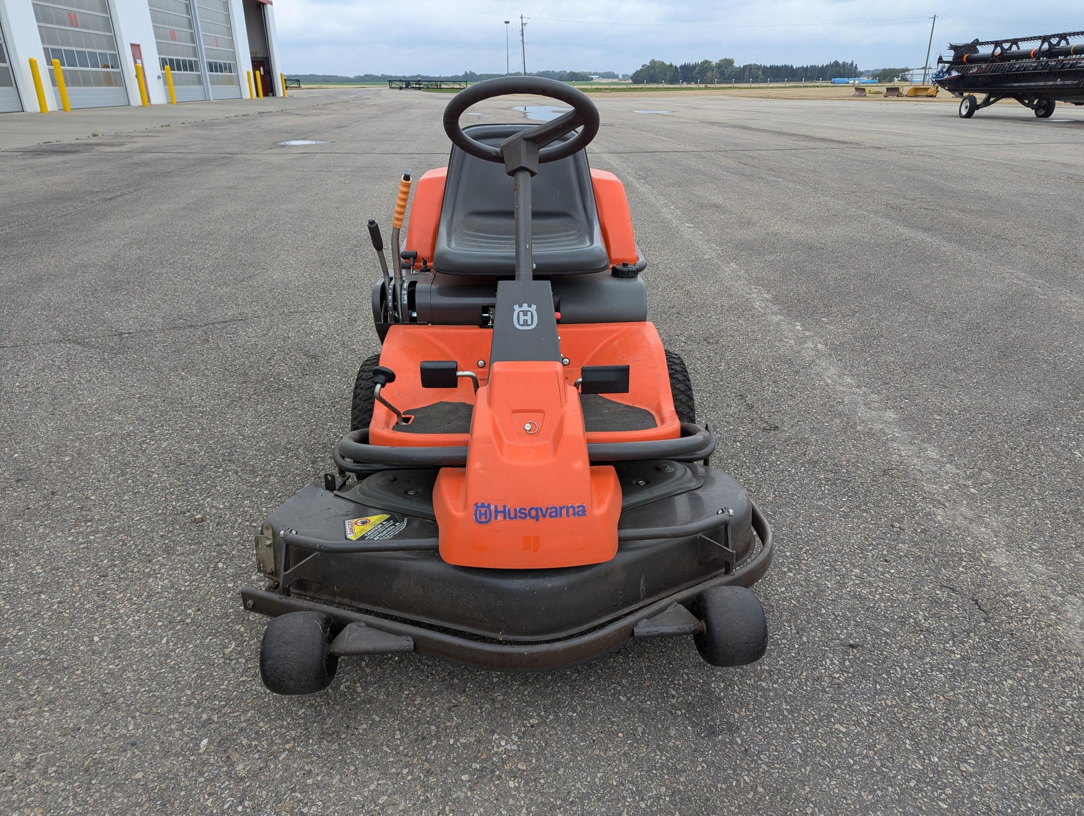 Husqvarna Rider 155 Mower/Riding