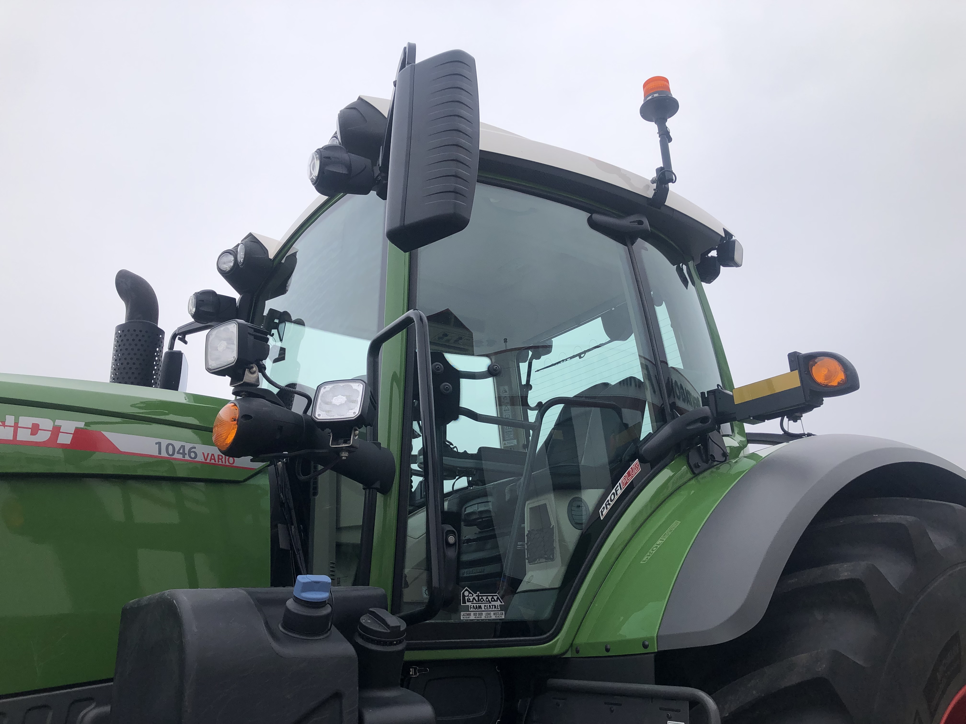 2022 Fendt 1046 Gen2 Tractor