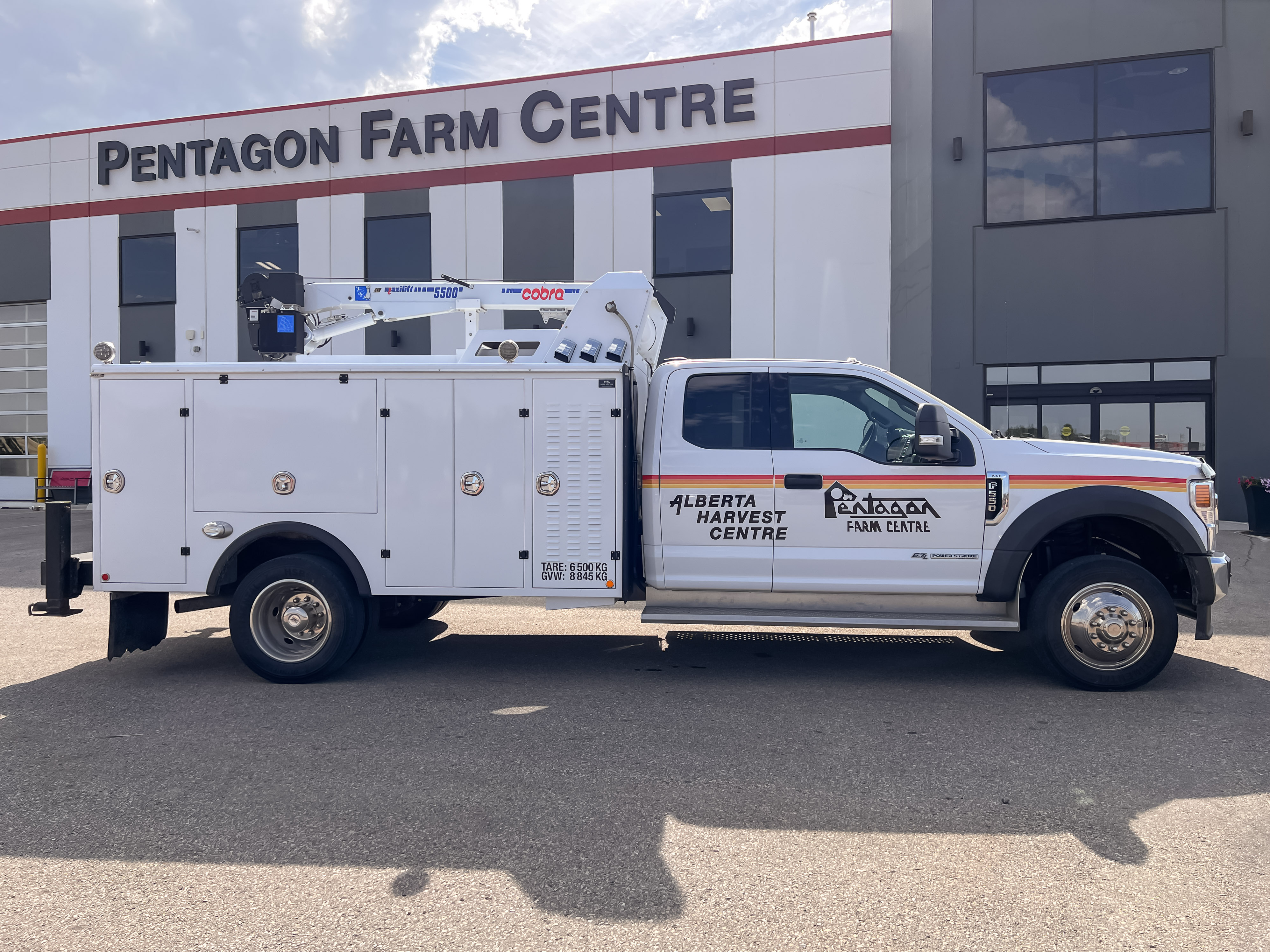 2021 Ford F550 XLT Truck Utility