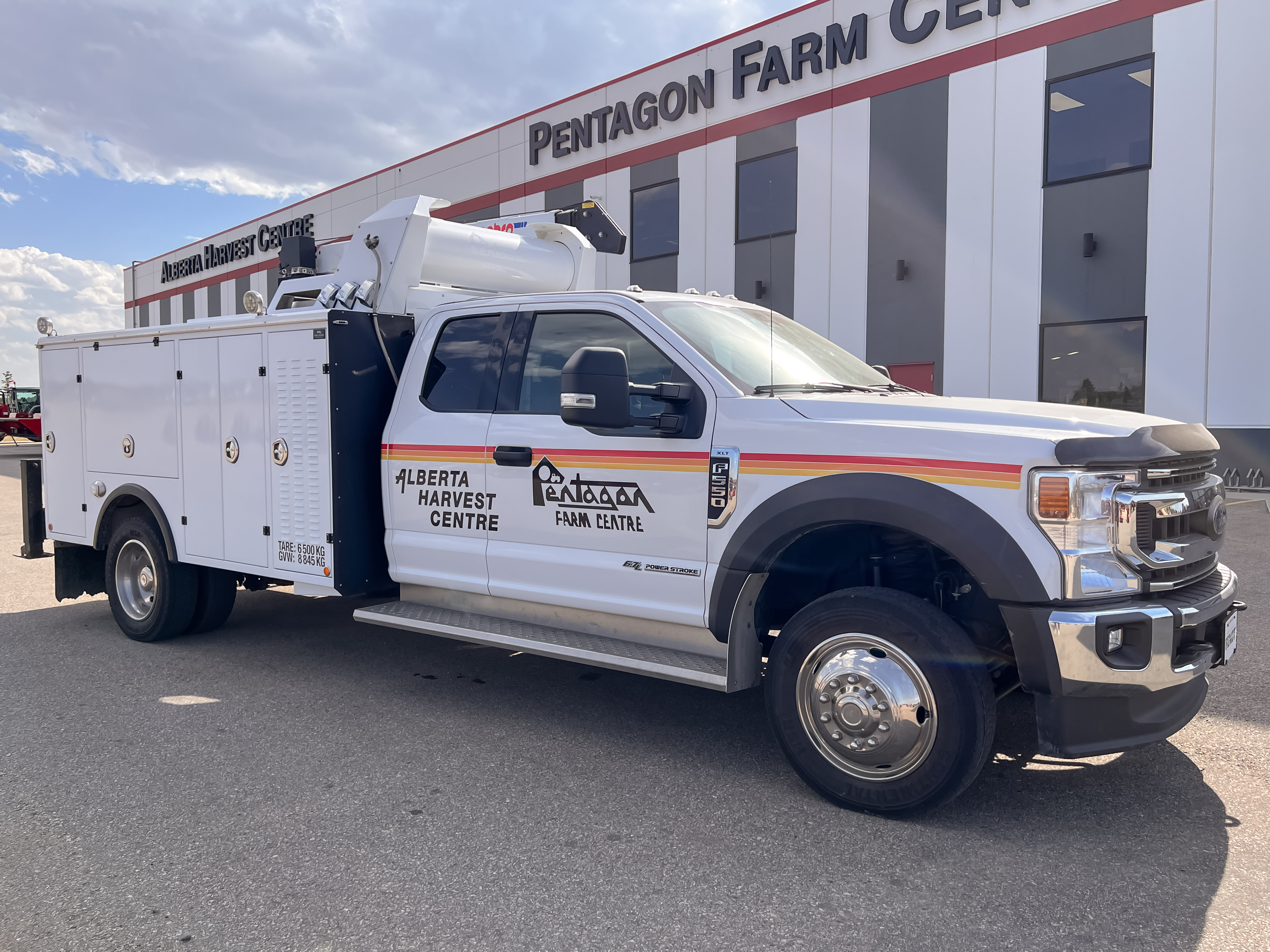 2021 Ford F550 XLT Truck Utility