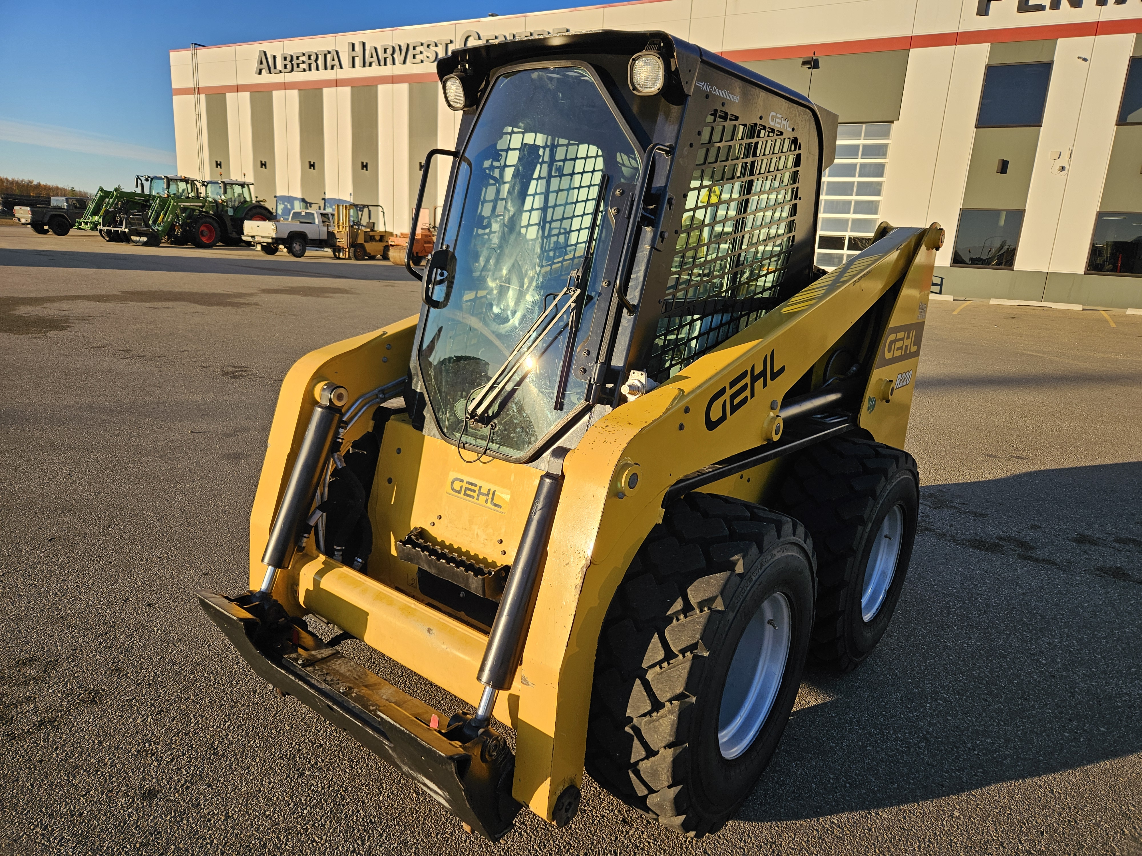 2020 Gehl R220 Skid Steer Loader