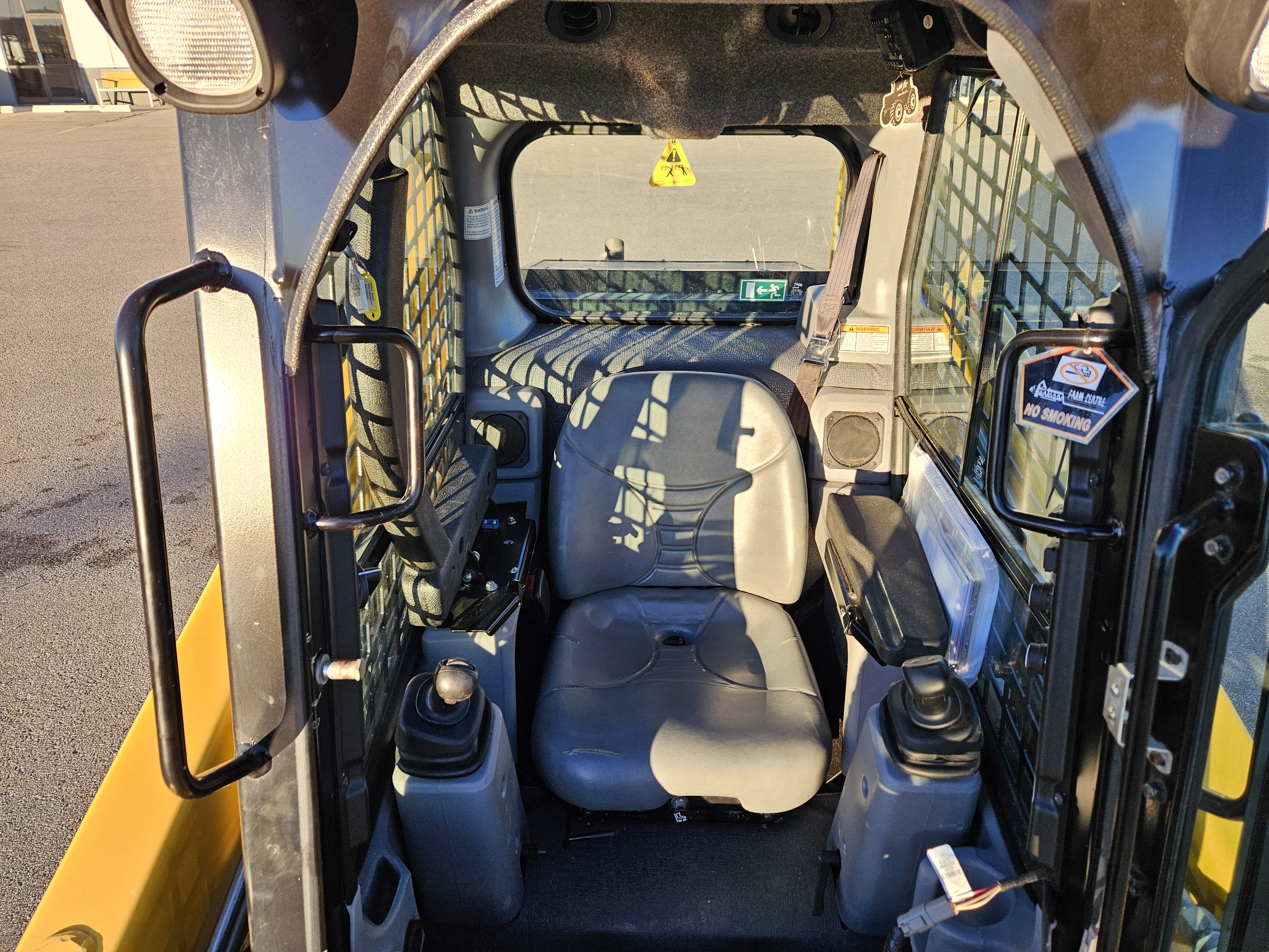 2020 Gehl R220 Skid Steer Loader