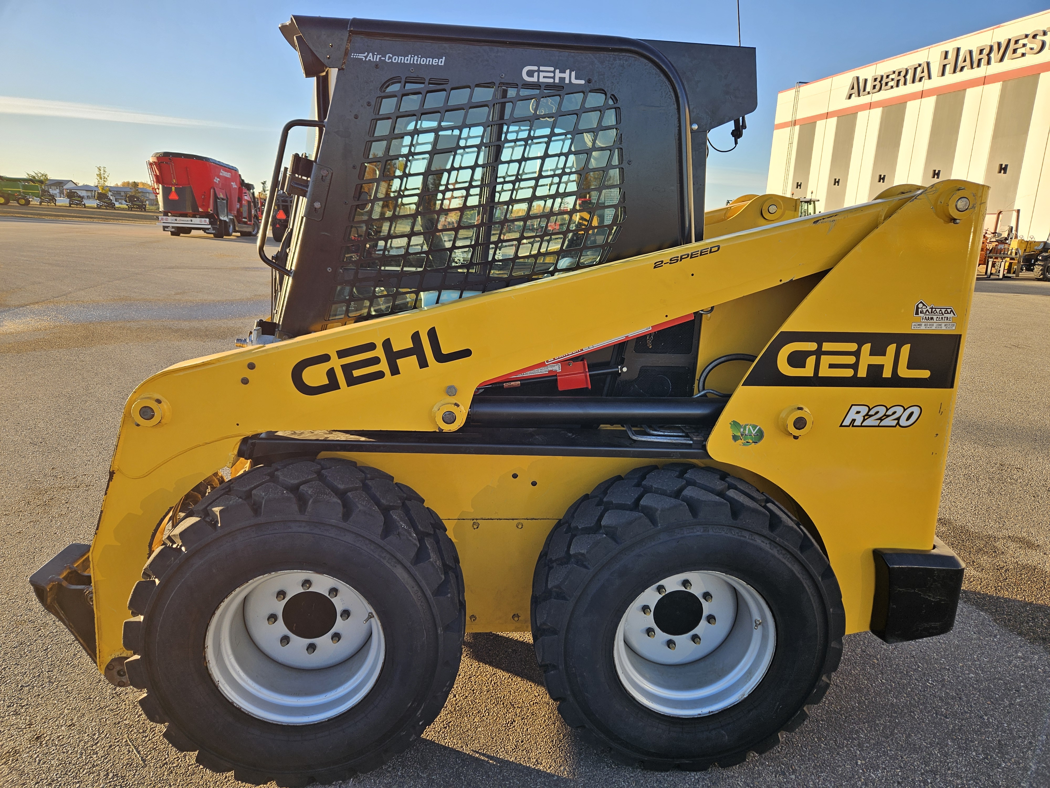 2020 Gehl R220 Skid Steer Loader