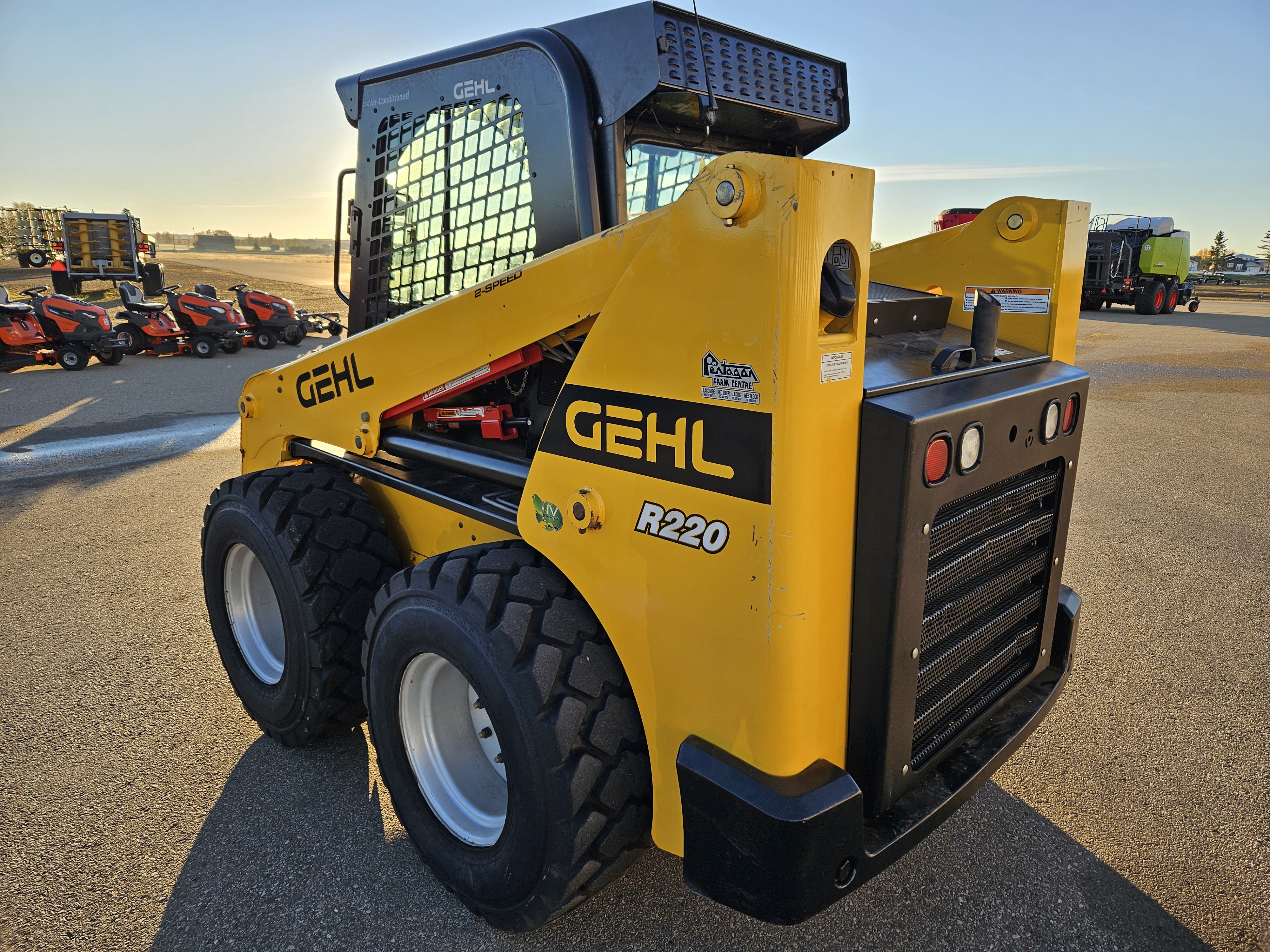 2020 Gehl R220 Skid Steer Loader