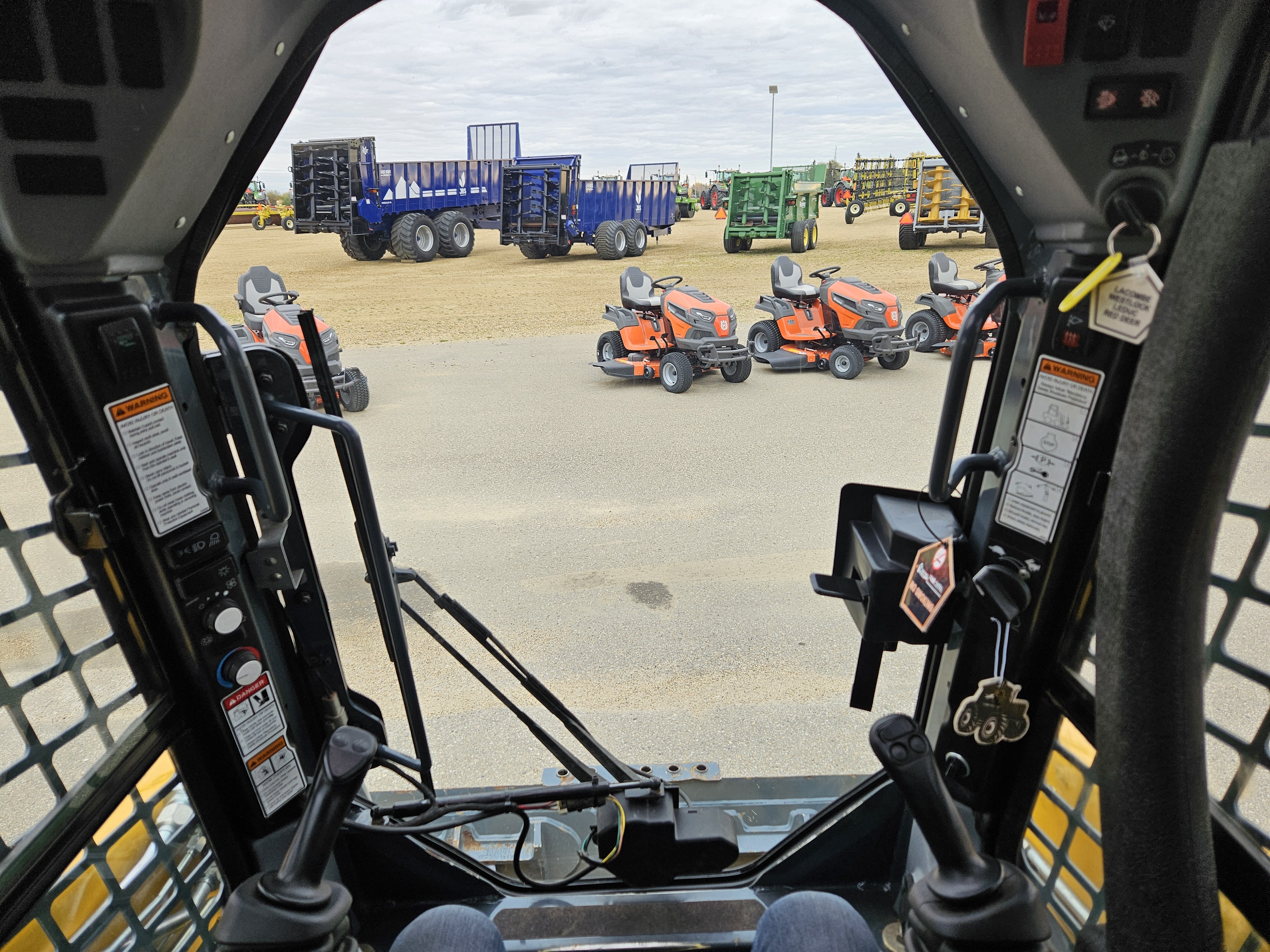 2019 Gehl R220 Skid Steer Loader