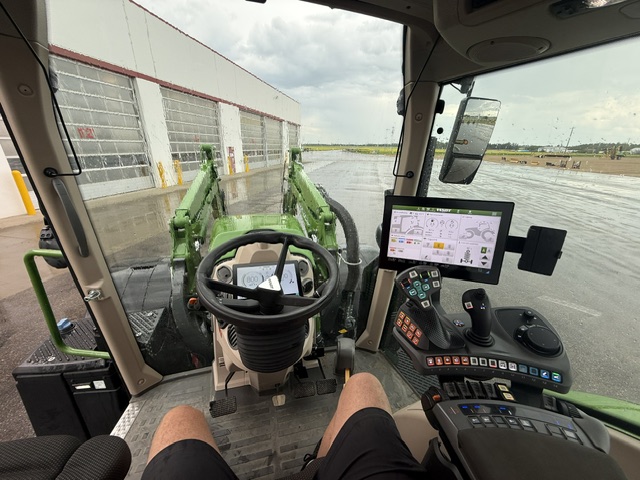 2021 Fendt 718 Gen6 Tractor