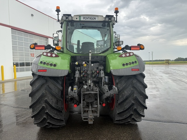 2021 Fendt 718 Gen6 Tractor