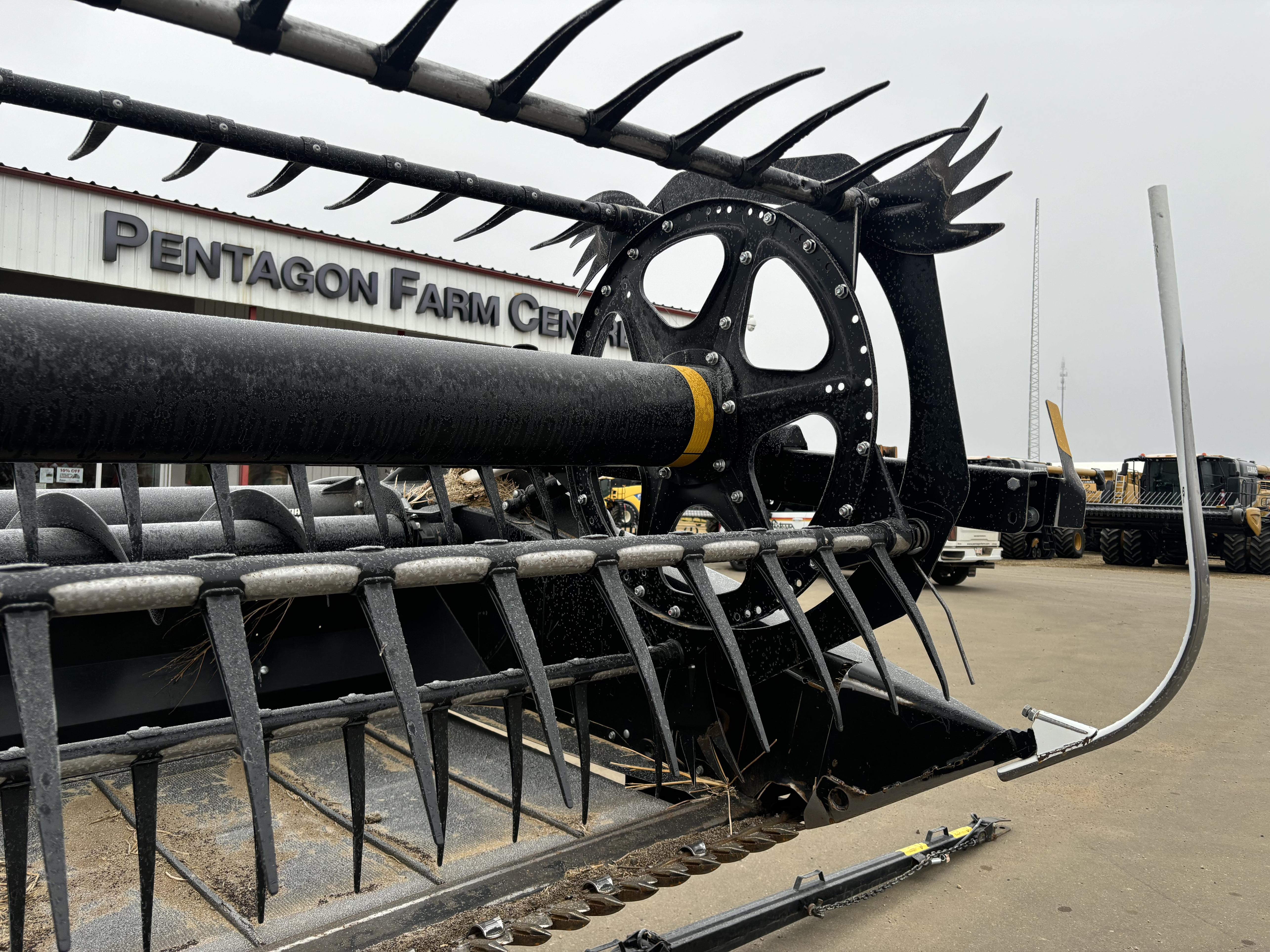 2018 MacDon FD75 Header Combine