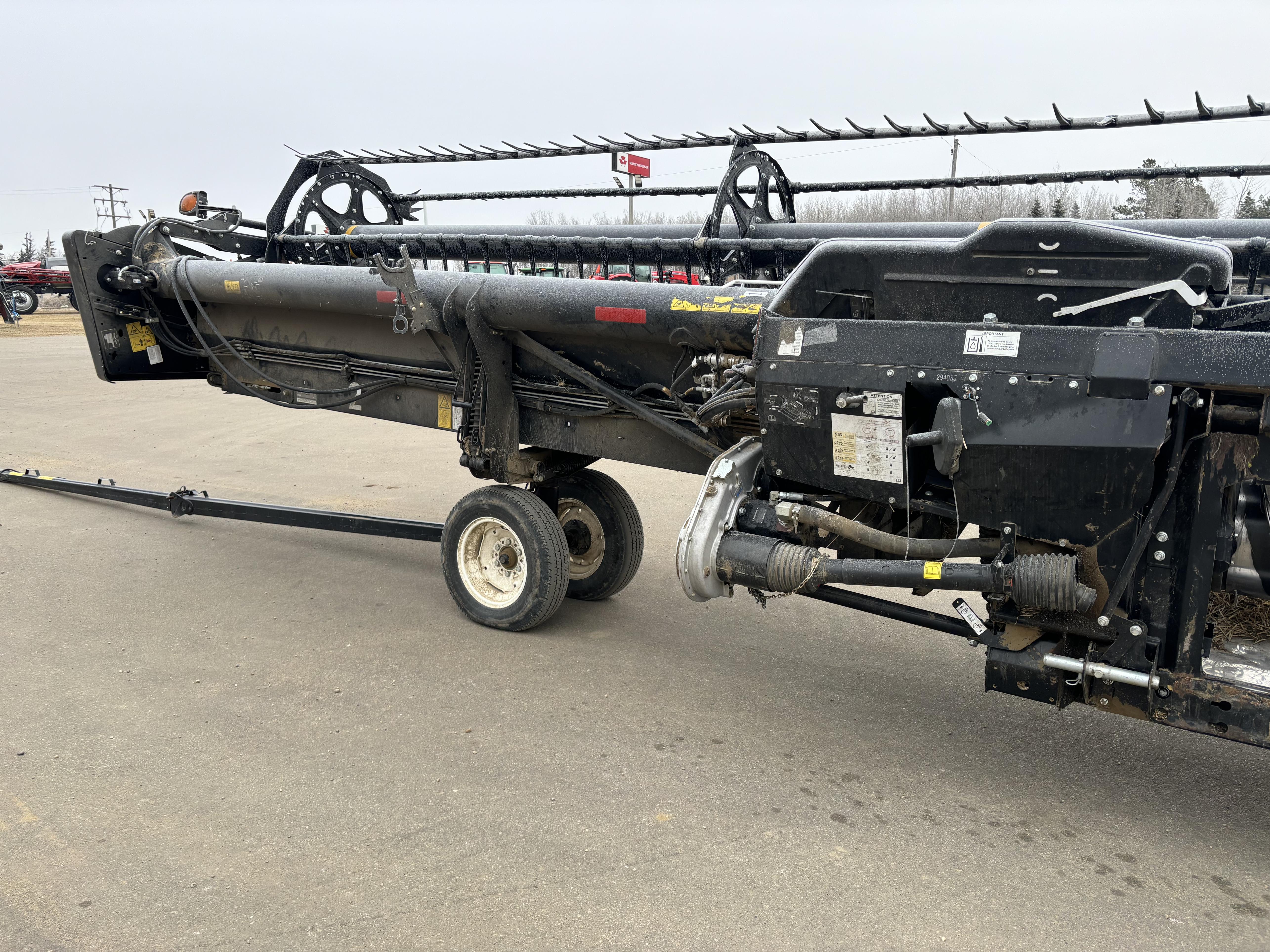 2018 MacDon FD75 Header Combine