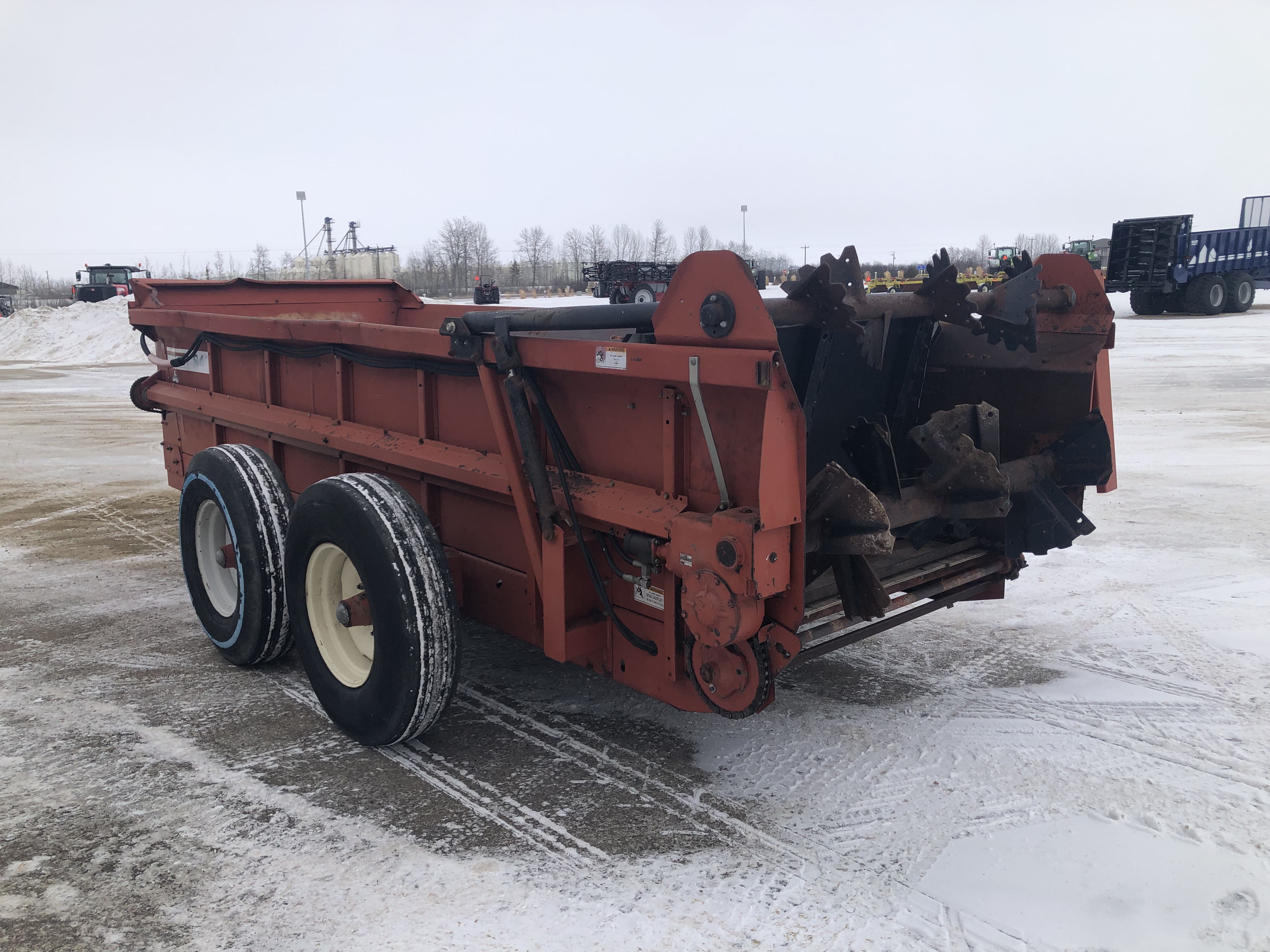 Hesston S431 Manure Spreader