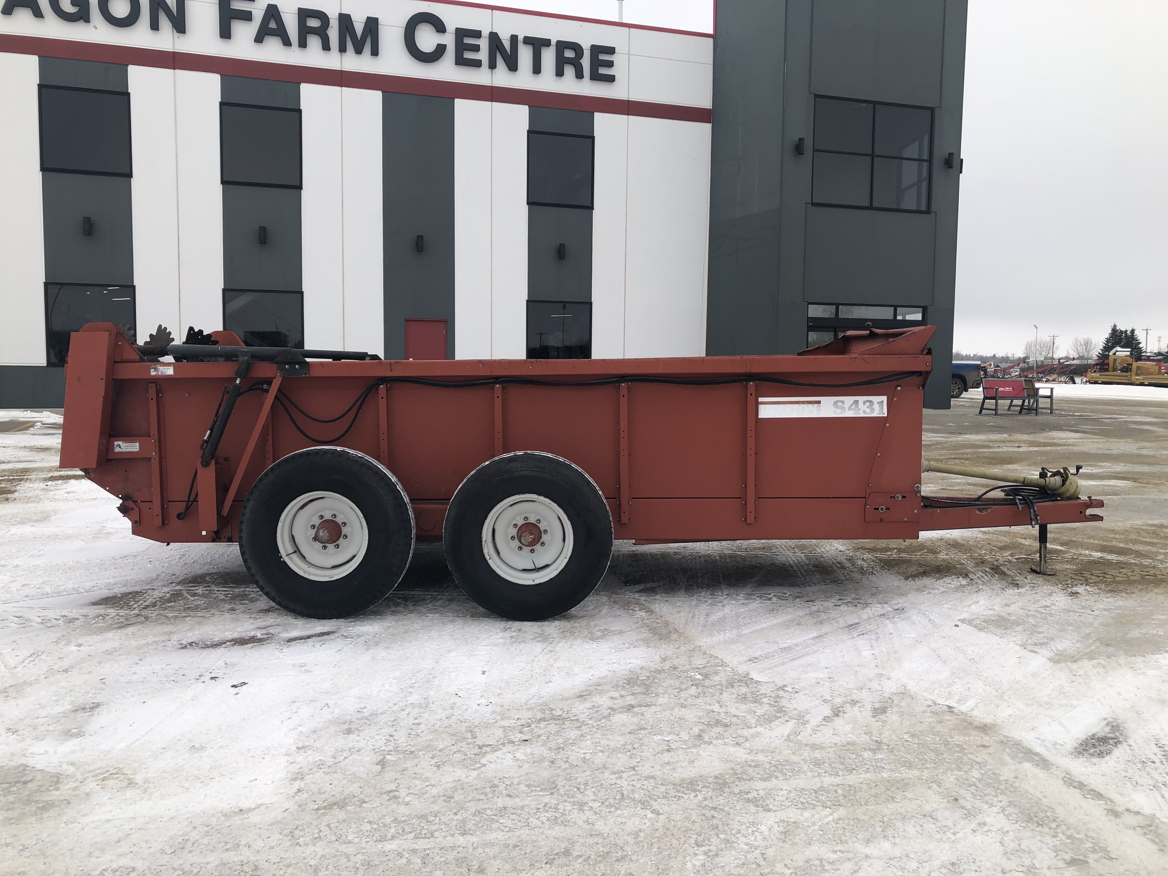 Hesston S431 Manure Spreader