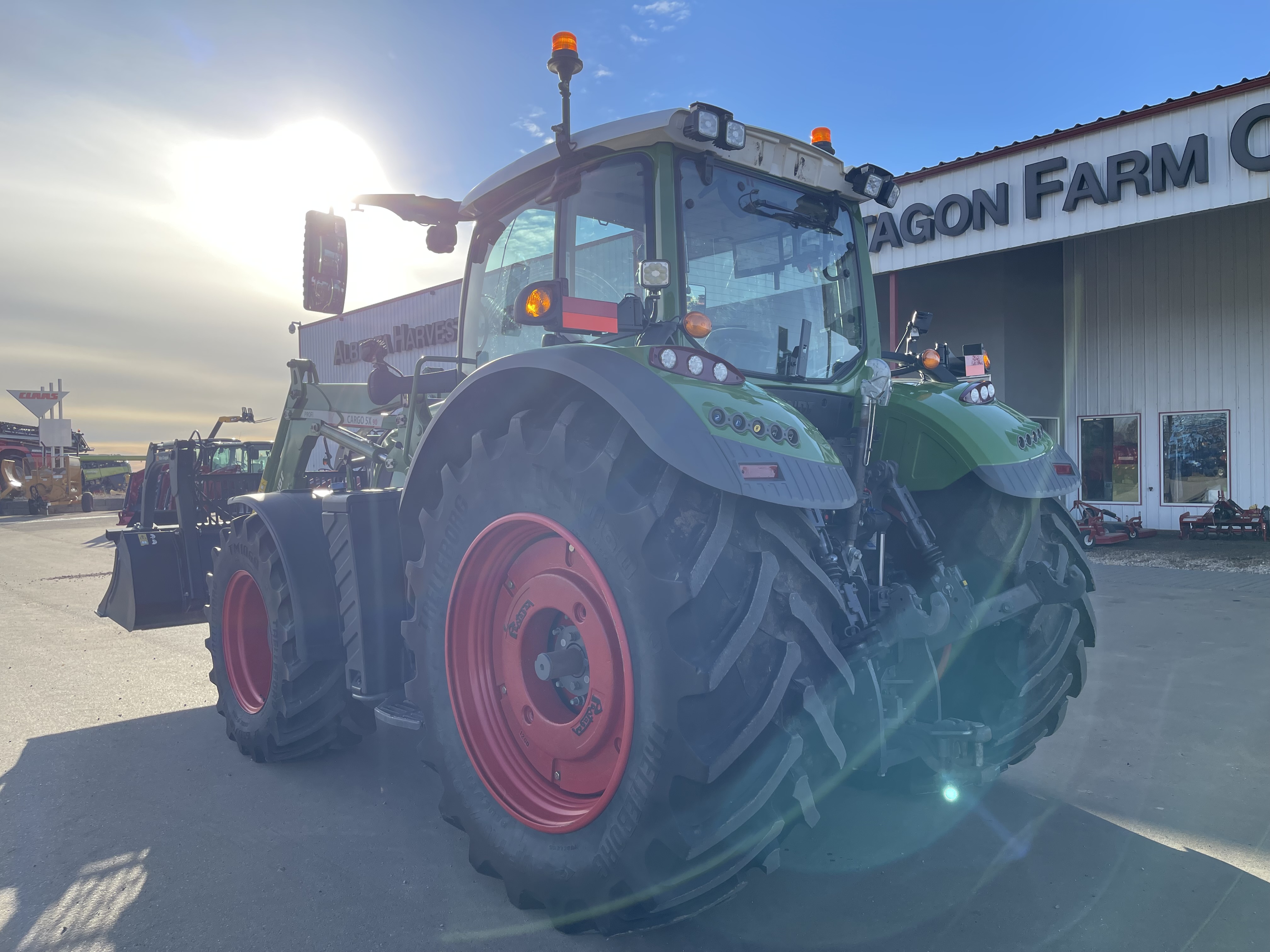 2022 Fendt 724 Gen6 Tractor