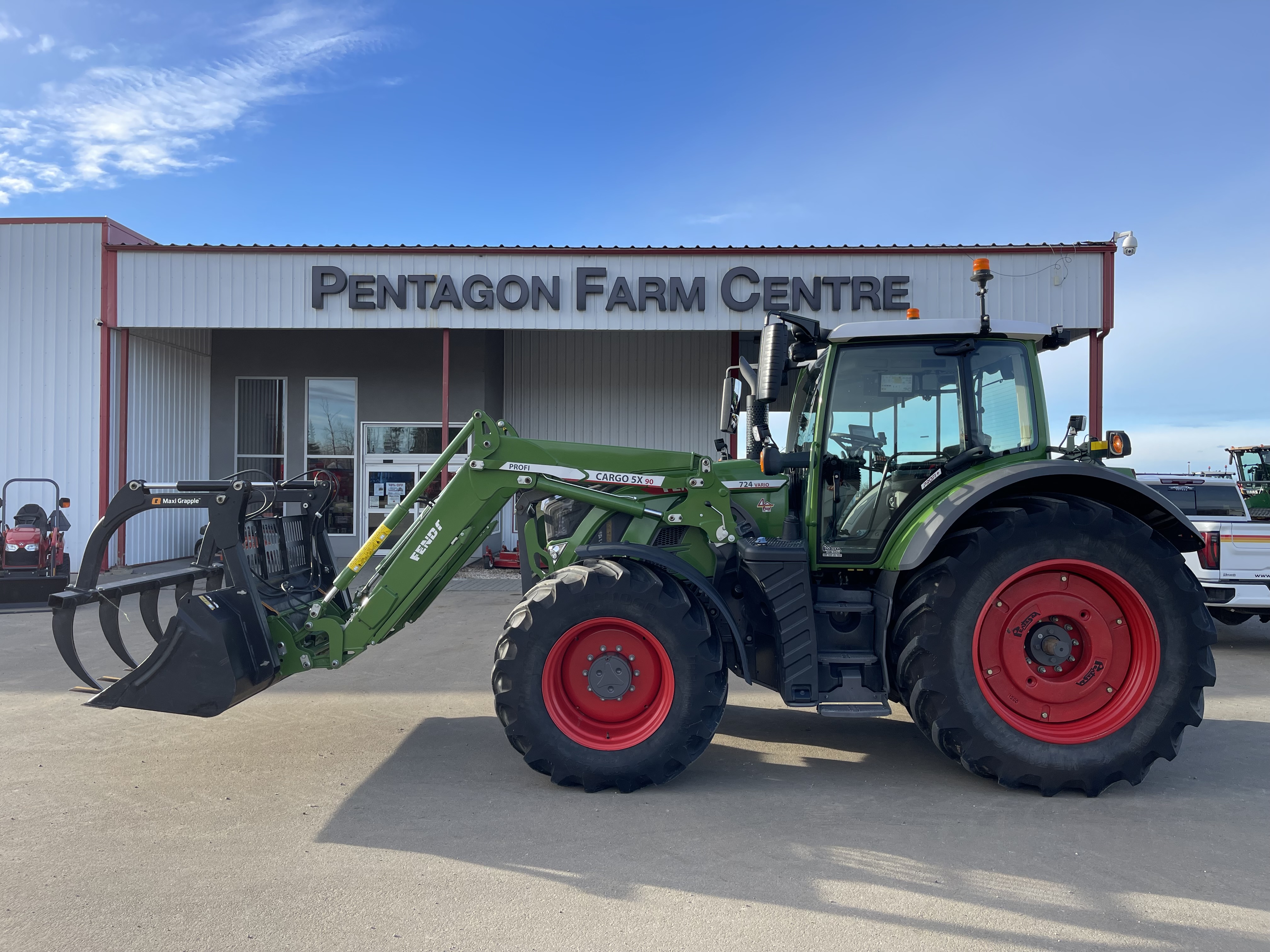 2022 Fendt 724 Gen6 Tractor