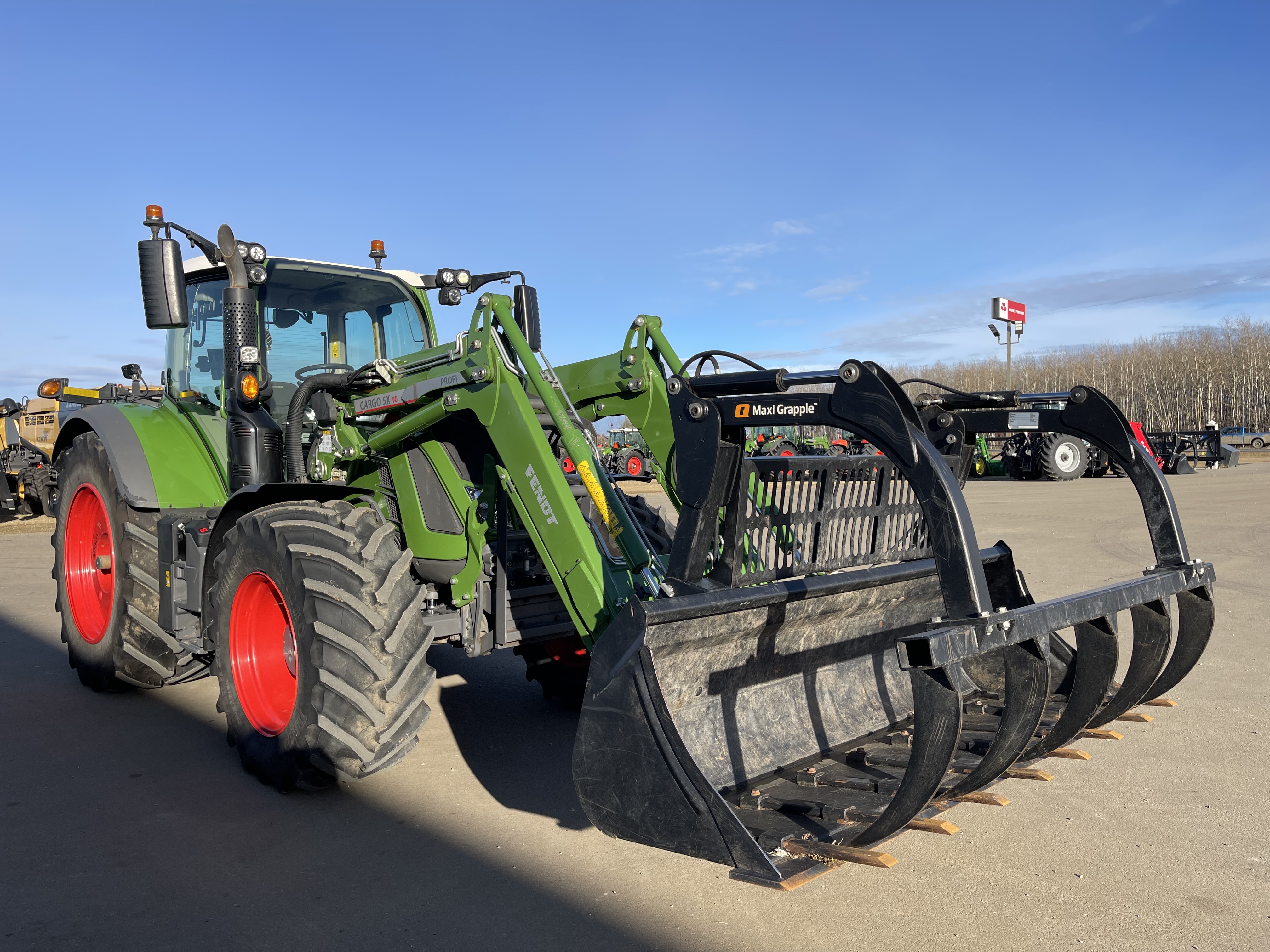 2022 Fendt 724 Gen6 Tractor