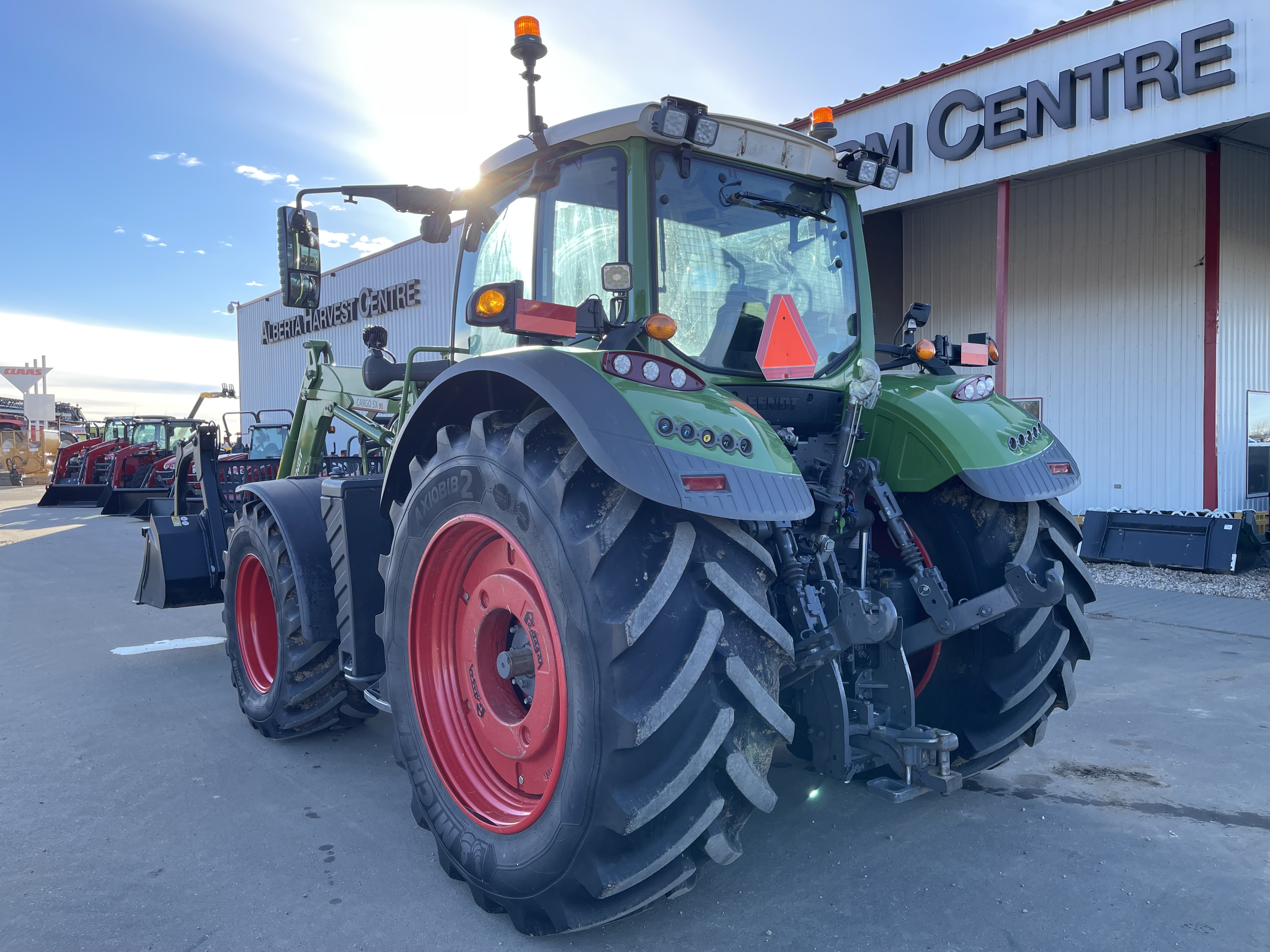 2022 Fendt 718 Gen6 Tractor